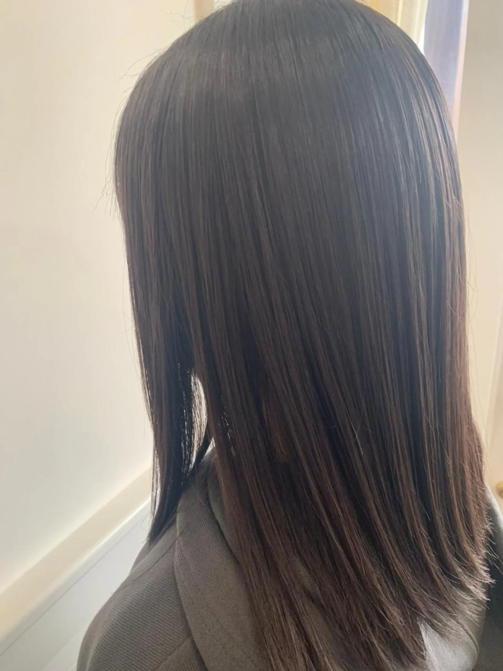 ミディアム カラー カット ヘアカラー 坂江 亜也佳のヘアスタイル