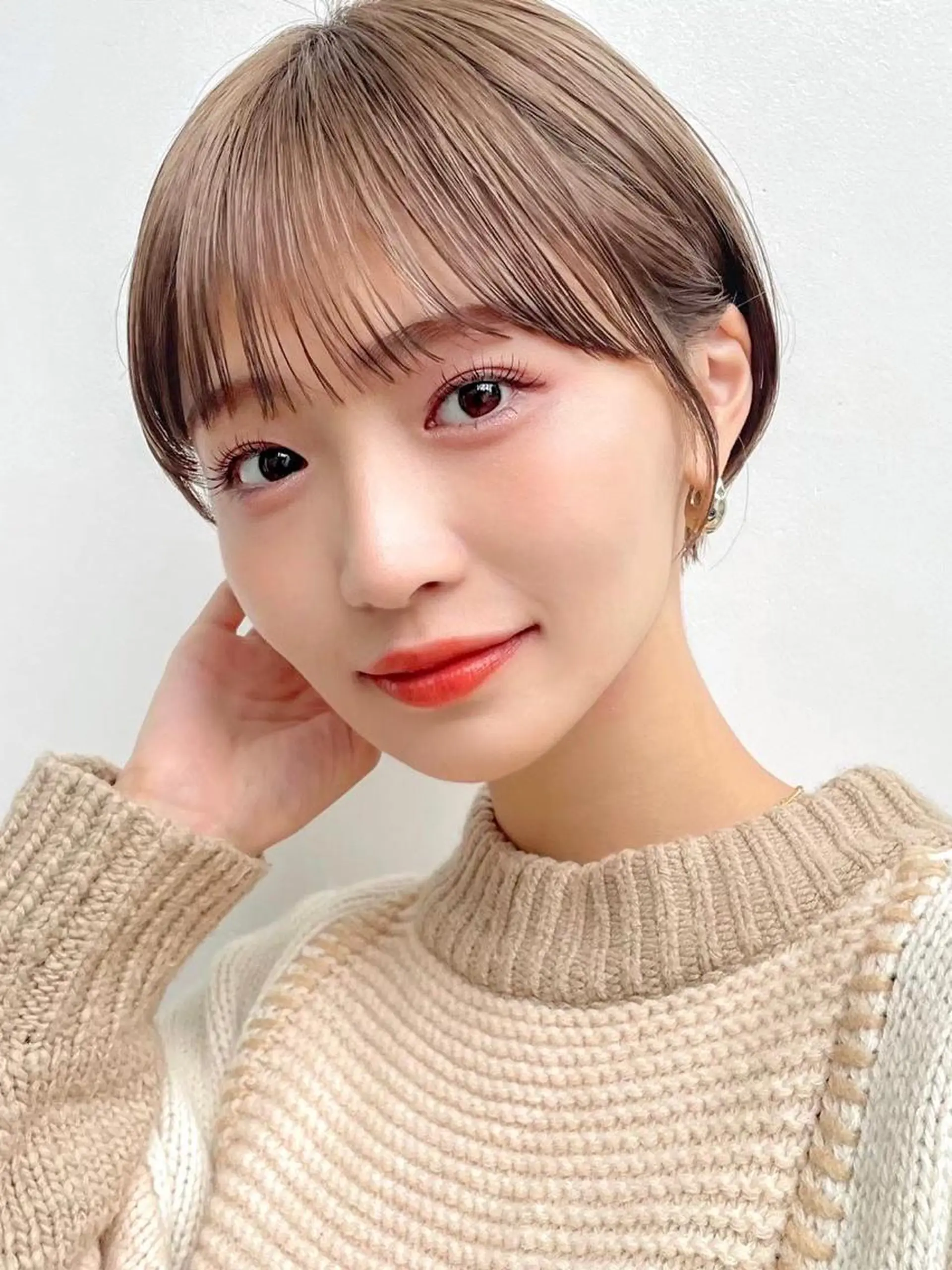 ショート カラー 丸みショート ベージュカラー ショートヘア カット ヘアカラー トリートメント ハイライト/ショート /ボブ/RYOHEIのヘアスタイル