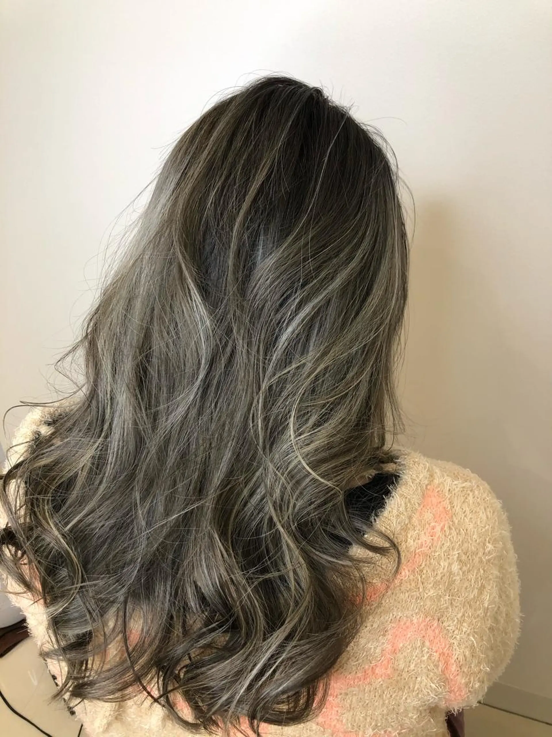 セミロング ハイライト カット ヘアカラー トリートメント ✨髪質改善✨ 田西　基彦のヘアスタイル