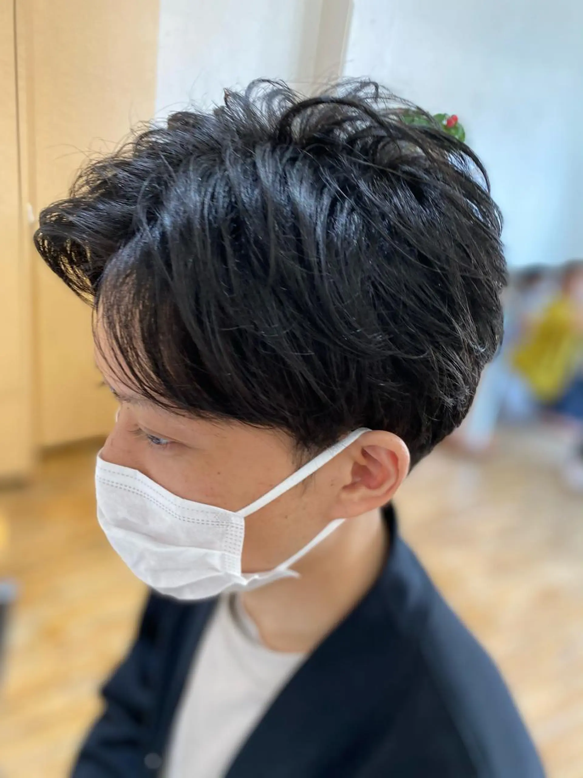 ショート パーマ メンズ 堀 大輔のヘアスタイル
