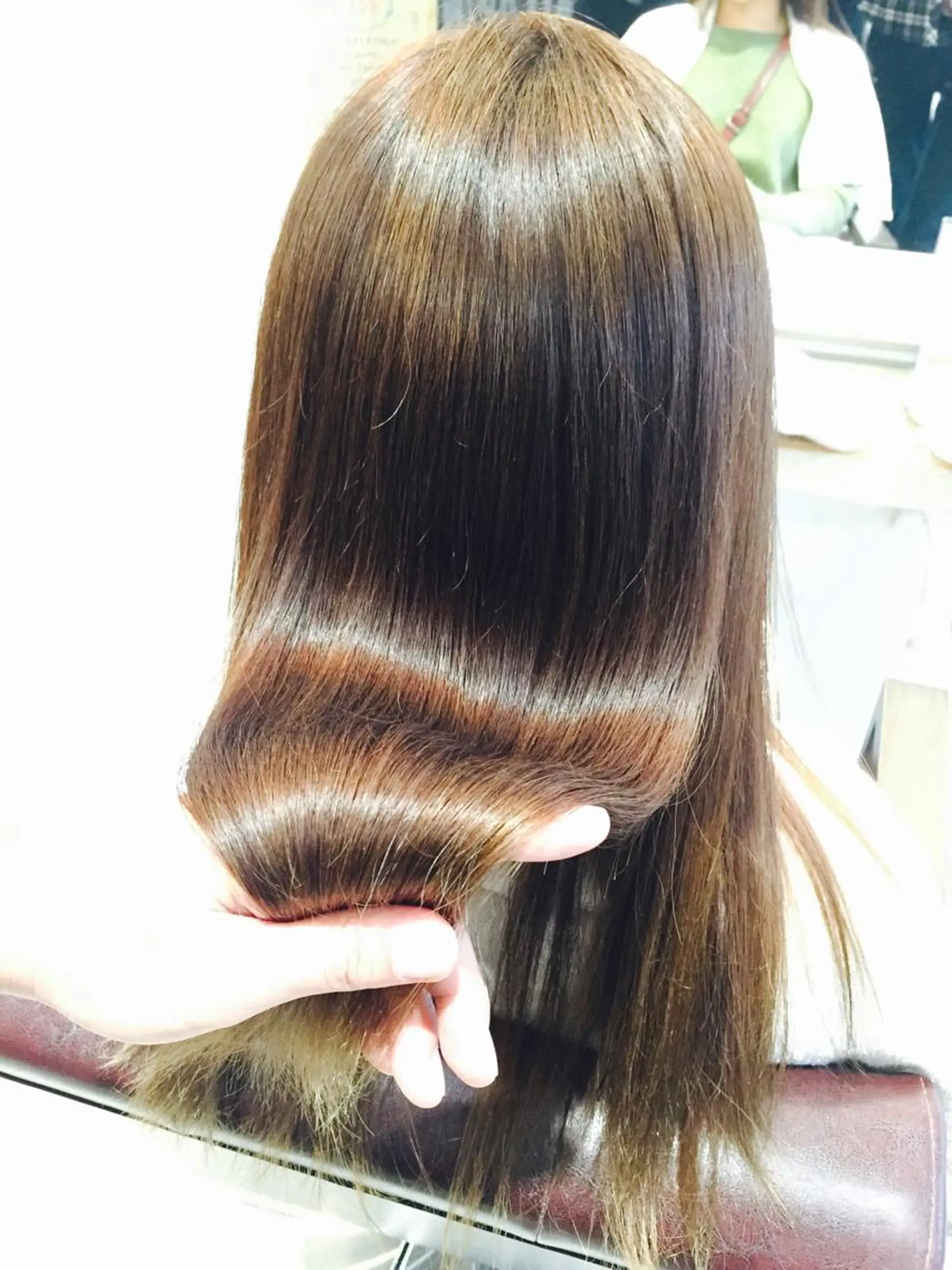 セミロング カラー イルミナカラー メンズ指名多数!! SiLO 田島のヘアスタイル