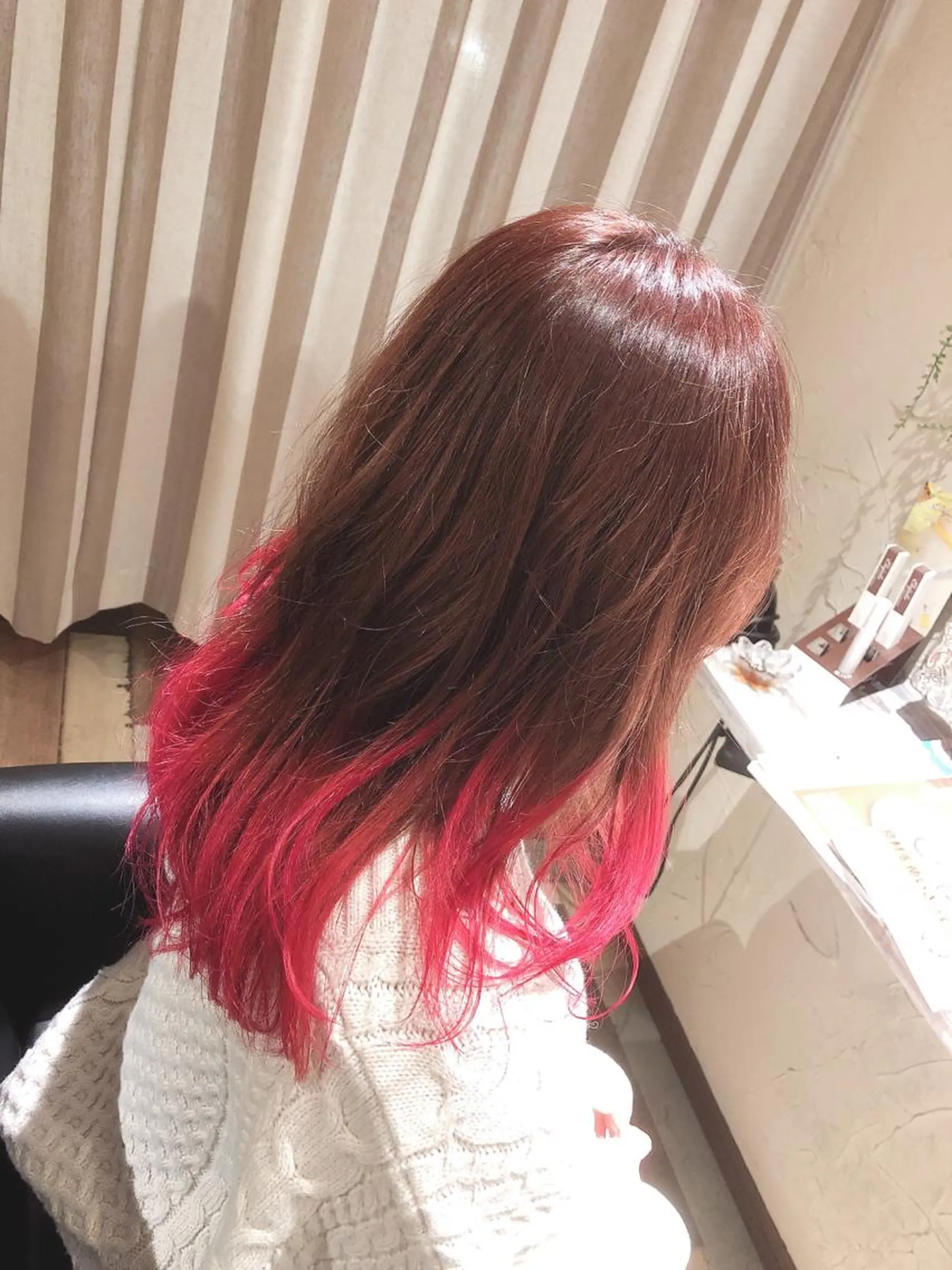 セミロング カラー バレイヤージュ ベージュカラー ブリーチ グラデーションカラー ピンクカラー ヘアカラー トリートメント 🌈２０年目突入🎉 山口のヘアスタイル
