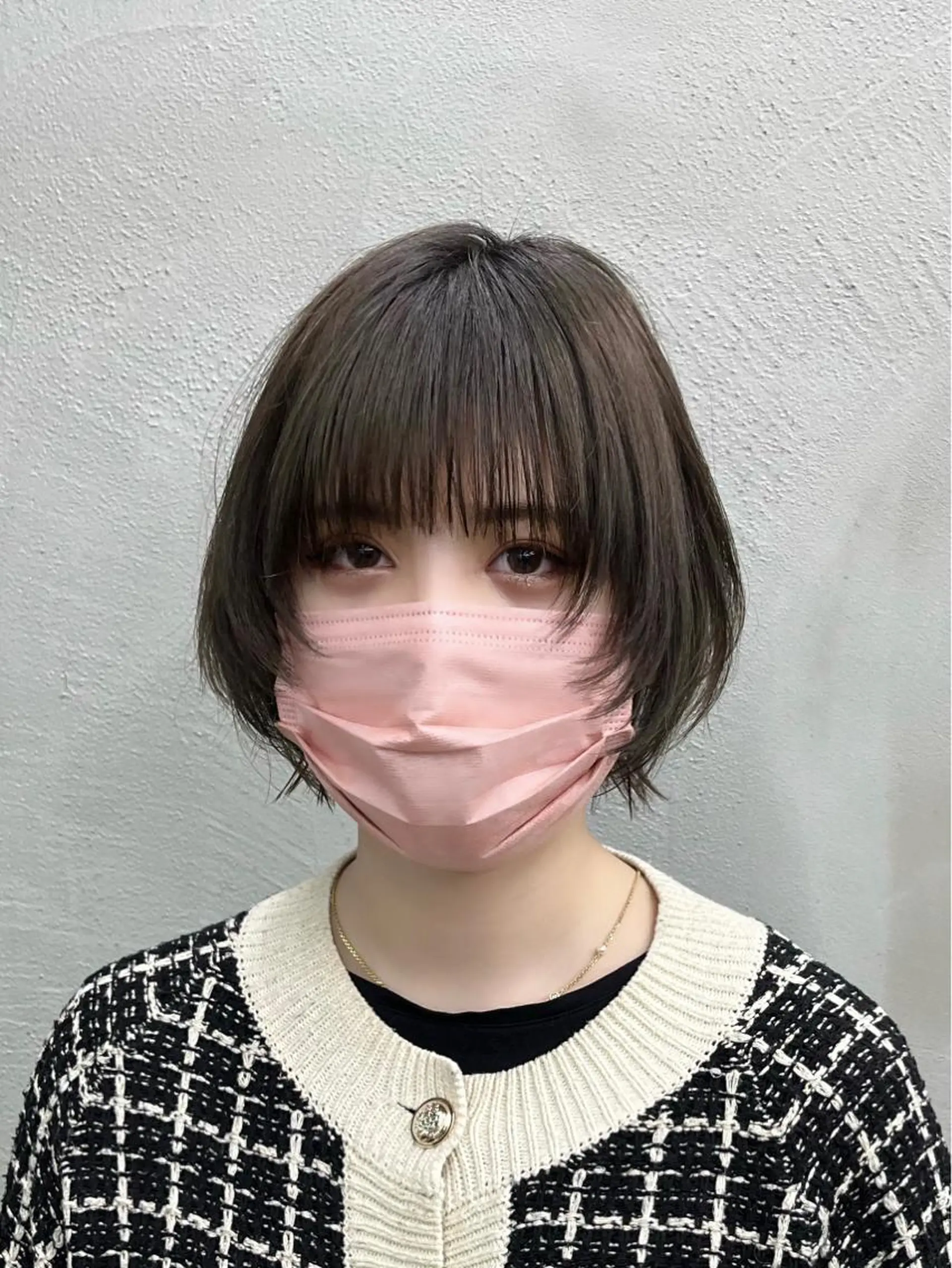 ミディアム イツク ⚡️ ルーツ/ハイトーンのヘアスタイル