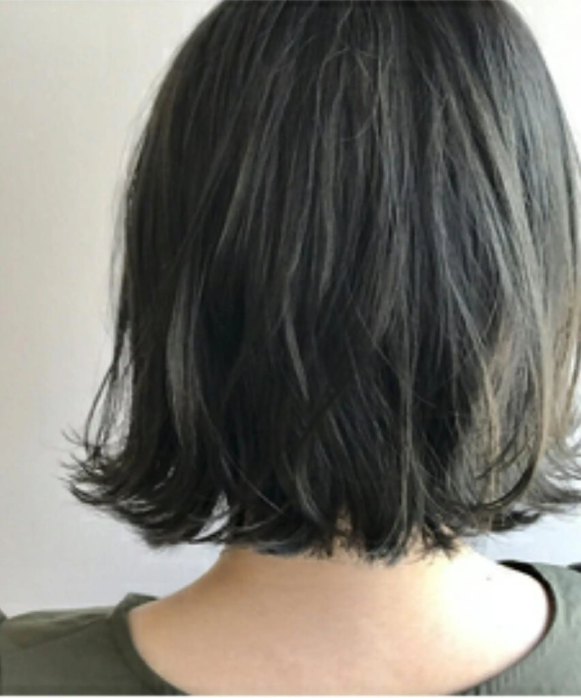ミディアム 切りっぱなしボブ ボブ カット ヘアカラー トリートメント 長田 広樹のヘアスタイル