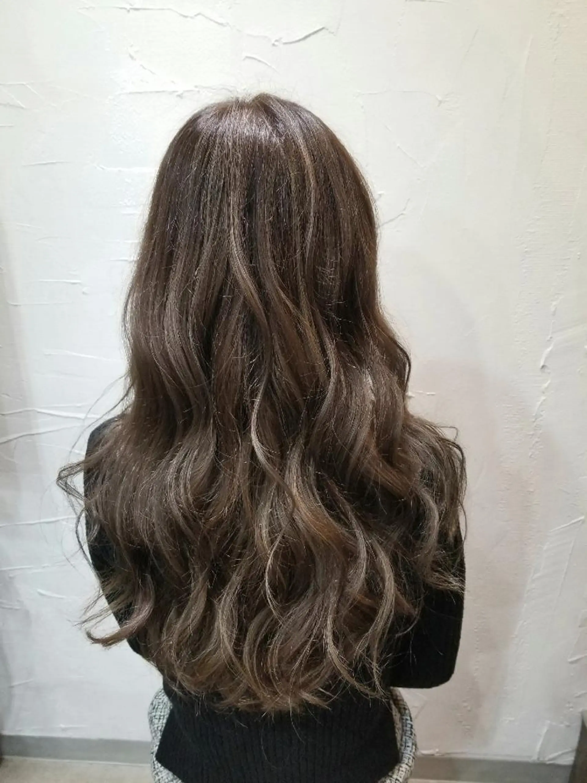 ロング カラー bathair 持田侑祐のヘアスタイル