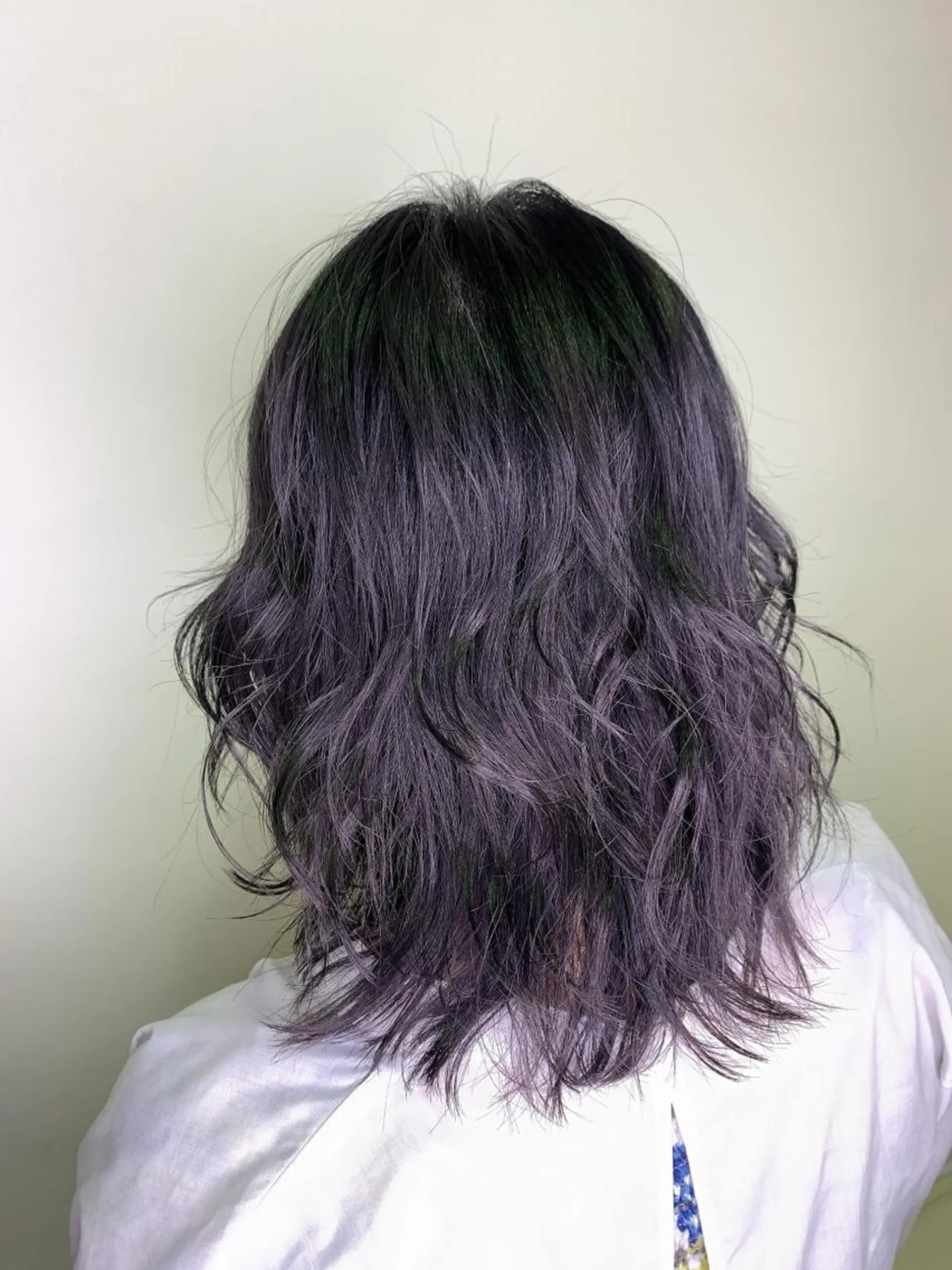 セミロング カラー 今村 愛美のヘアスタイル