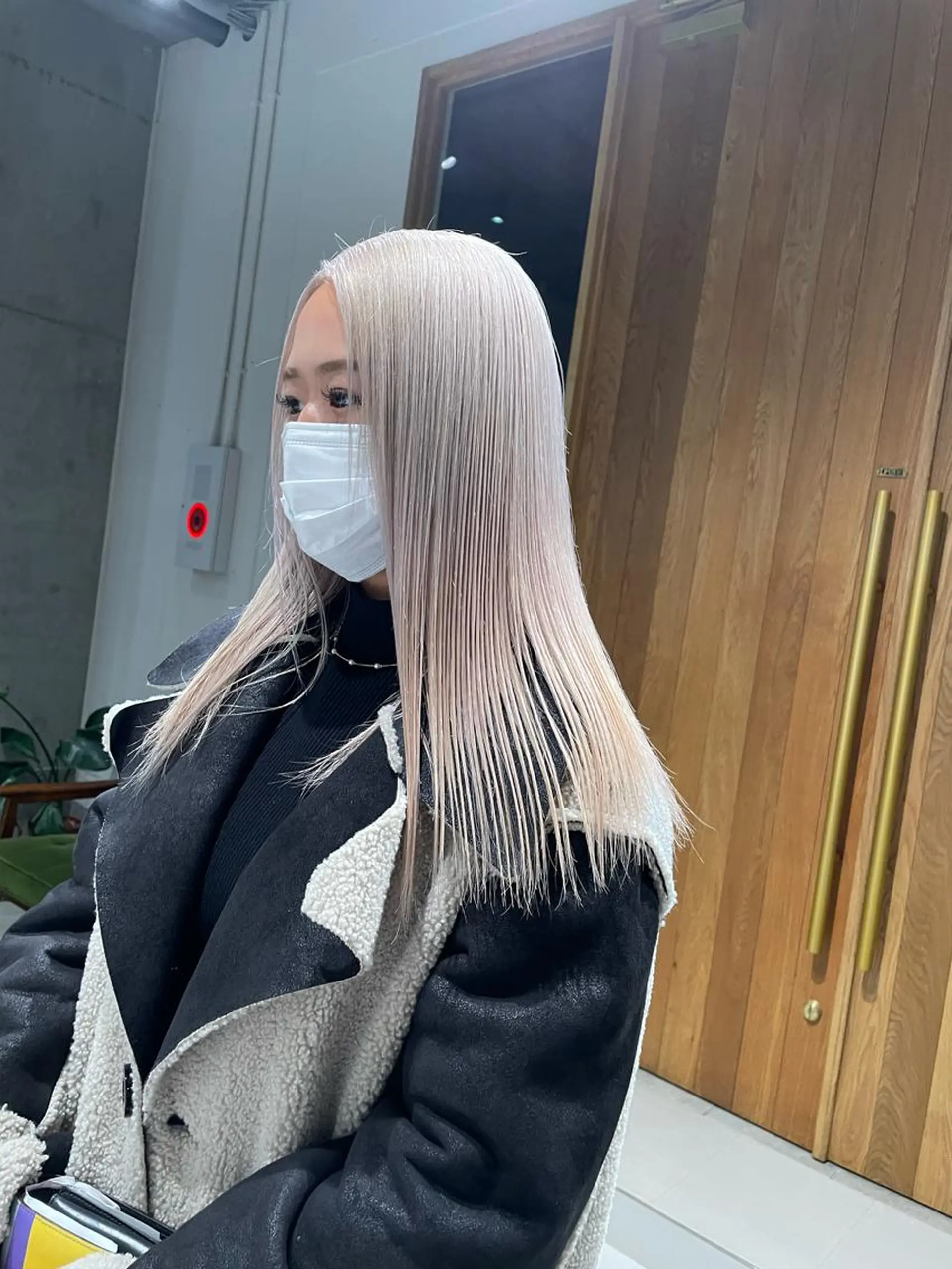 ロング 名古屋ハイトーン/ 🐶ブリーチ専門店のヘアスタイル