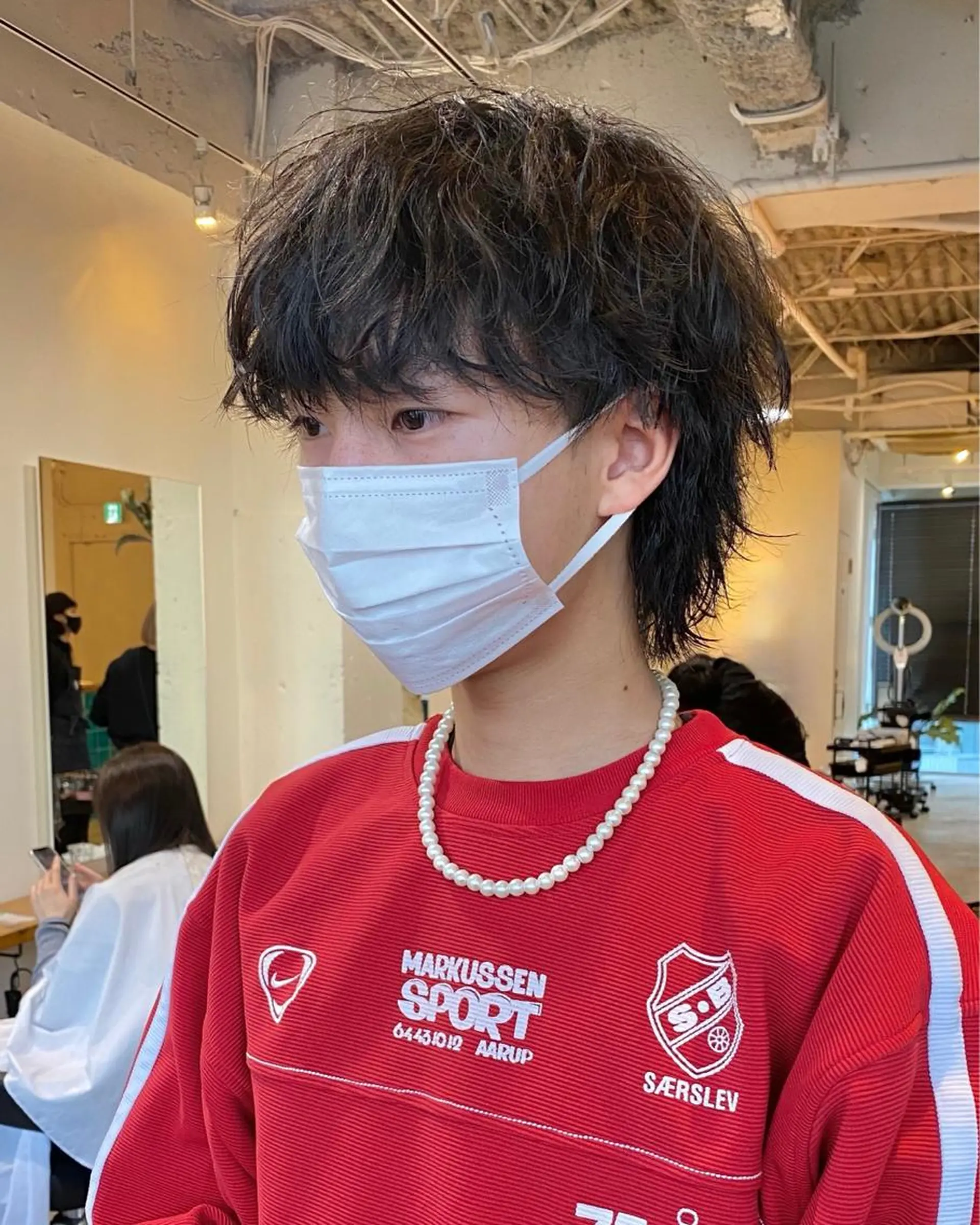 ショート パーマ メンズ マッシュウルフ マッシュ 波巻きパーマ メンズウルフカット ウルフカット JINKIメンズ特化 メンズカットパーマのヘアスタイル