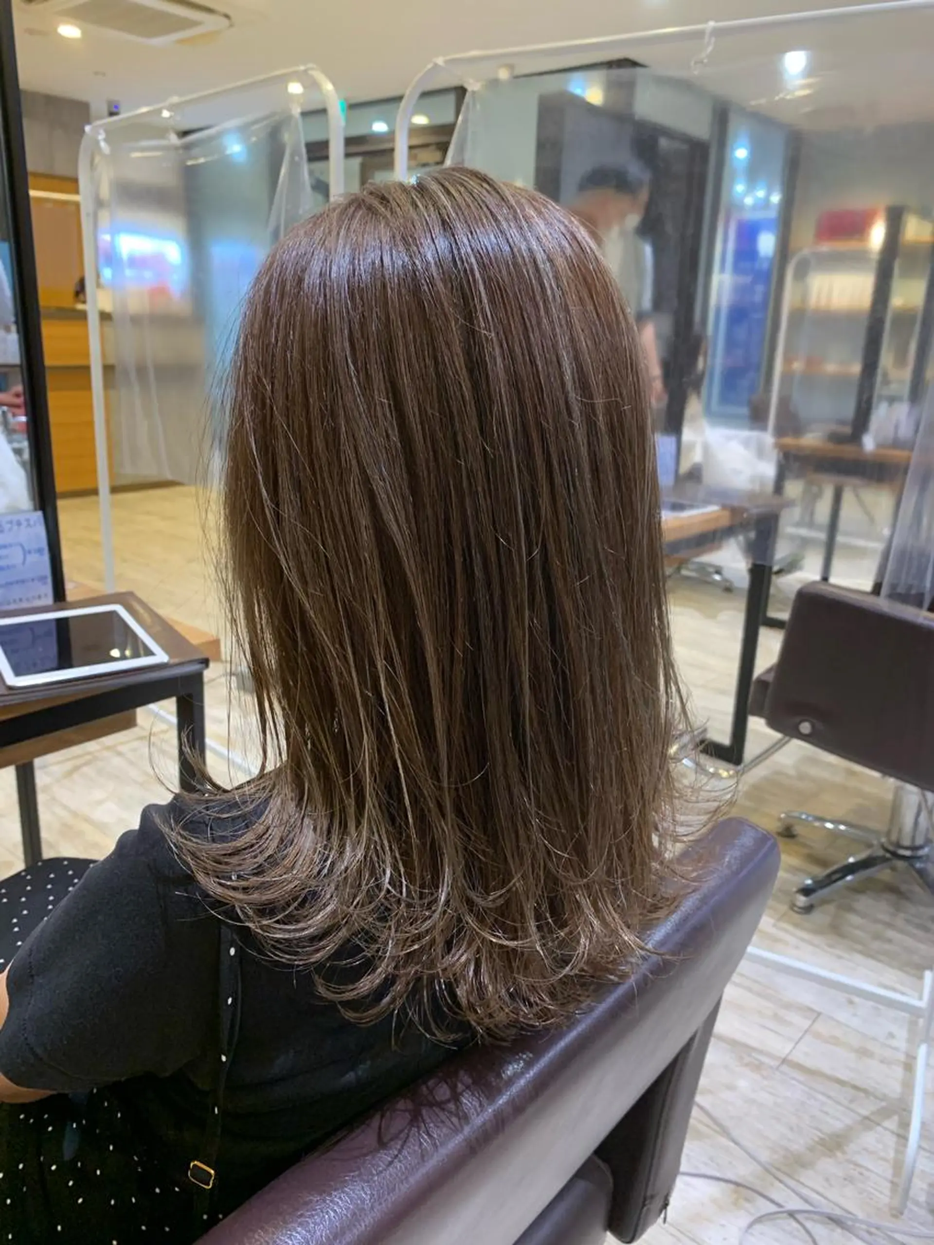 ミディアム レイヤーカット TAIKIのヘアスタイル