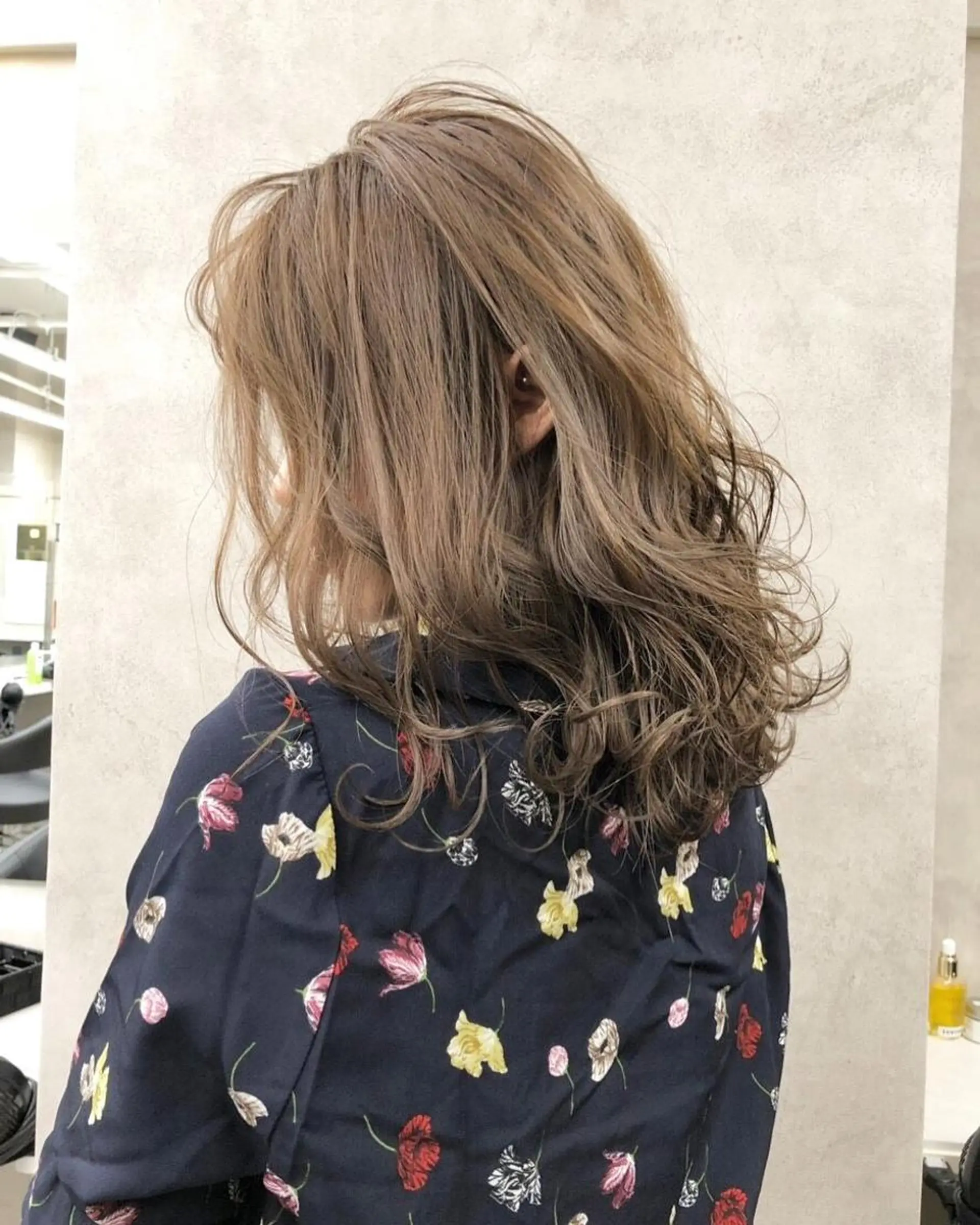 ロング カラー ベージュカラー ブリーチ 透明感カラー ハイライトカラー ハイライト 💞あざと可愛い💞 児玉大地のヘアスタイル