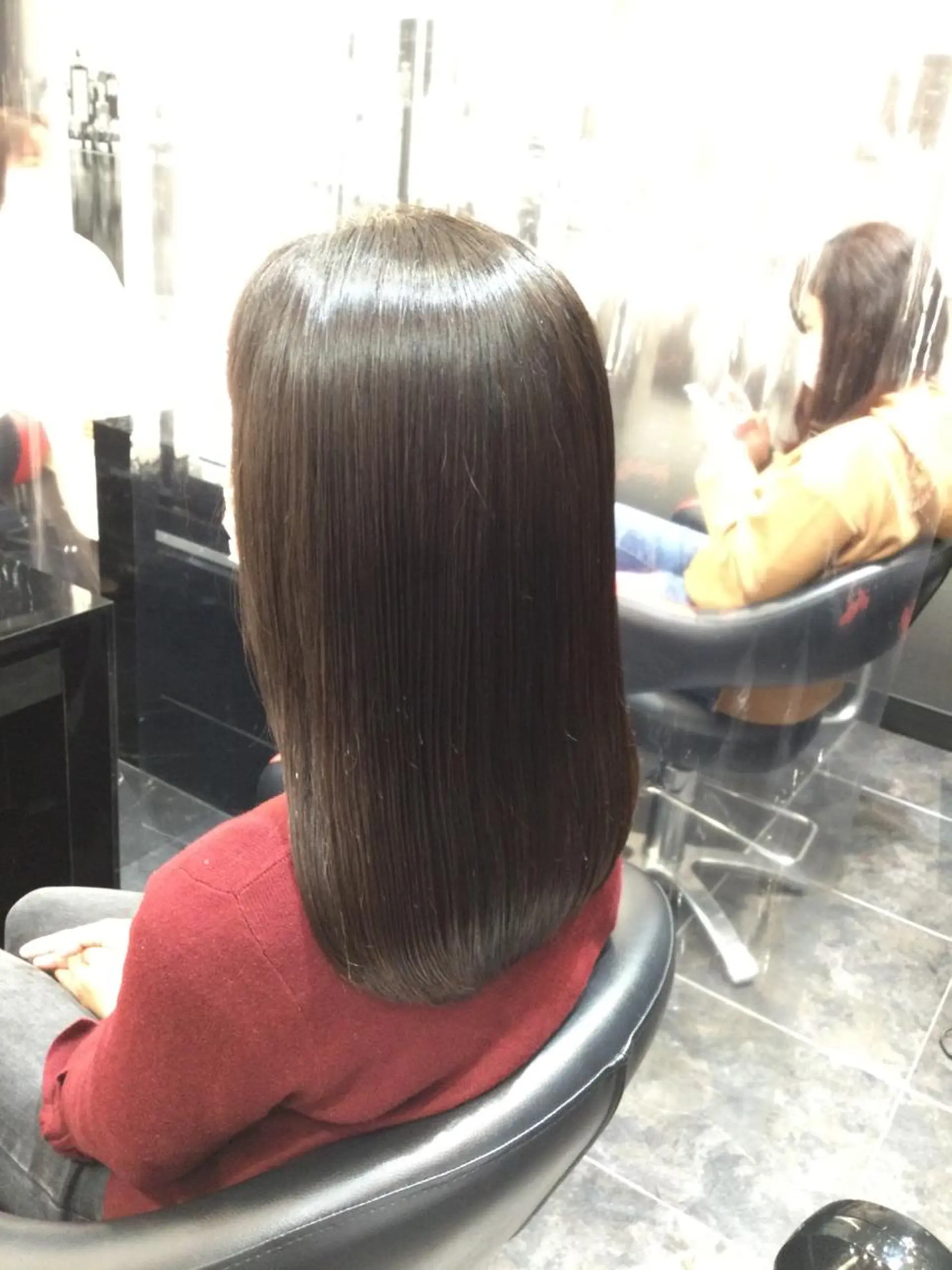 セミロング カラー Annon プライベートサロンのヘアスタイル