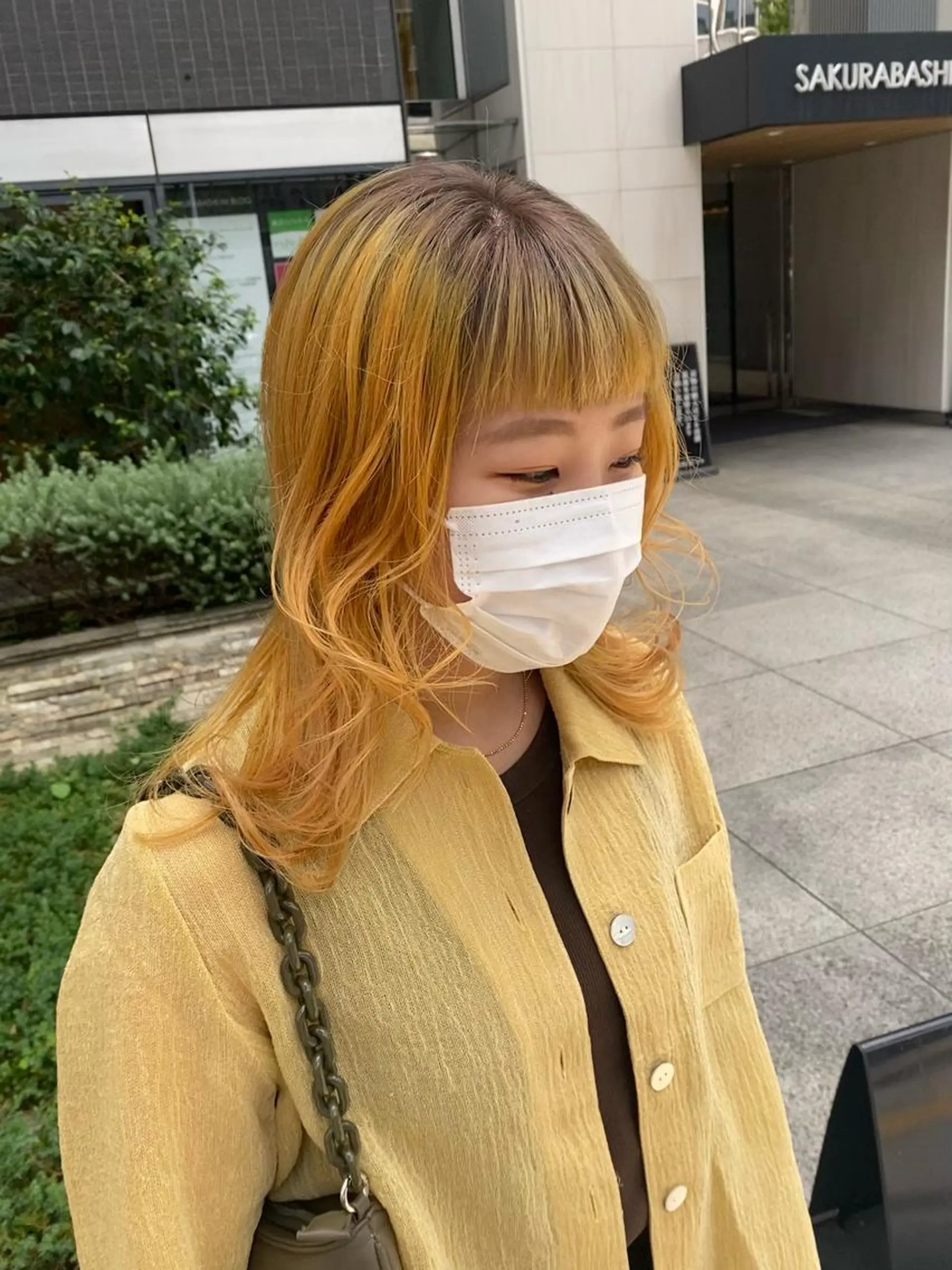 セミロング デザインカラー/ボブ ブリーチカラー/ユリのヘアスタイル