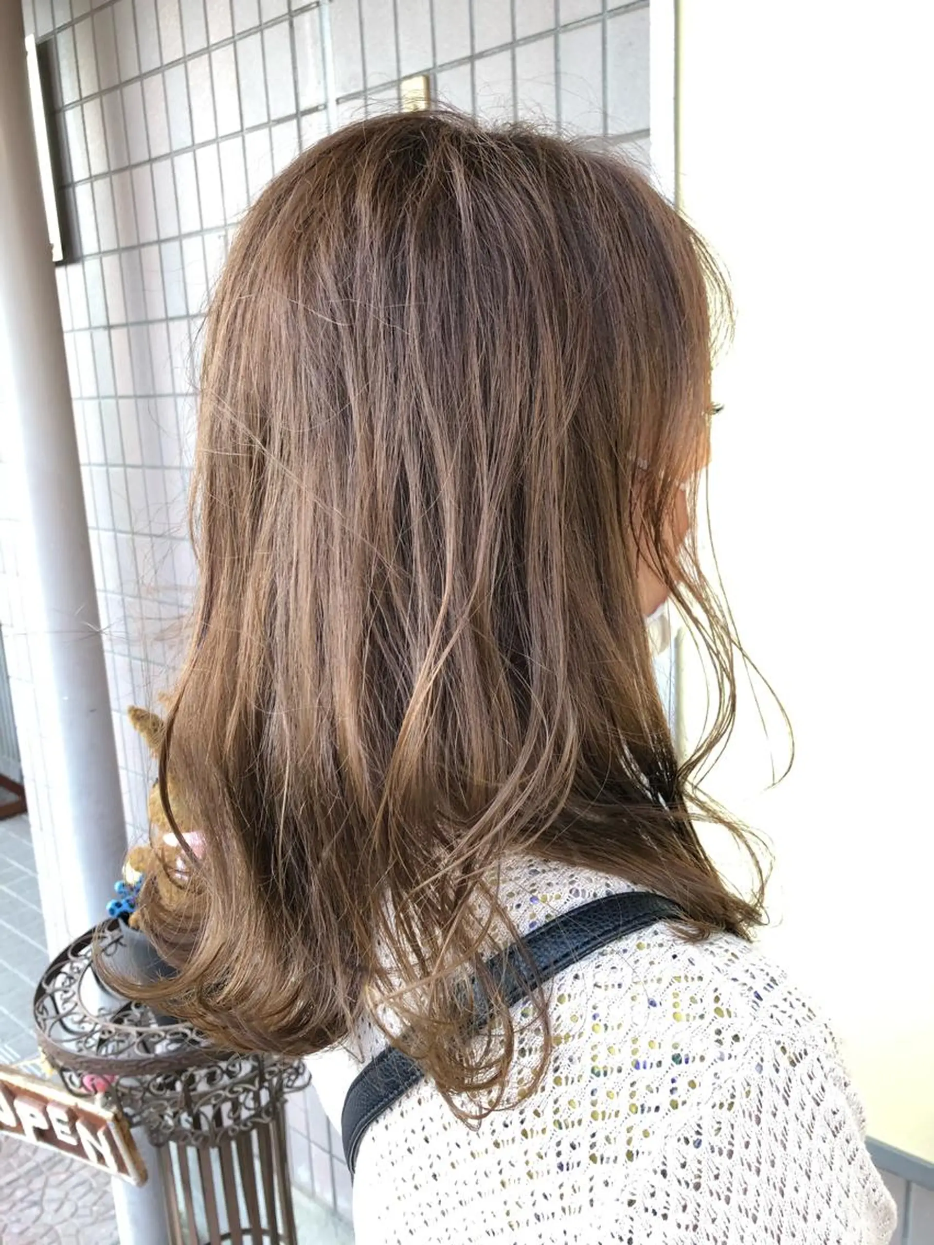 セミロング カラー 清水 彬允のヘアスタイル