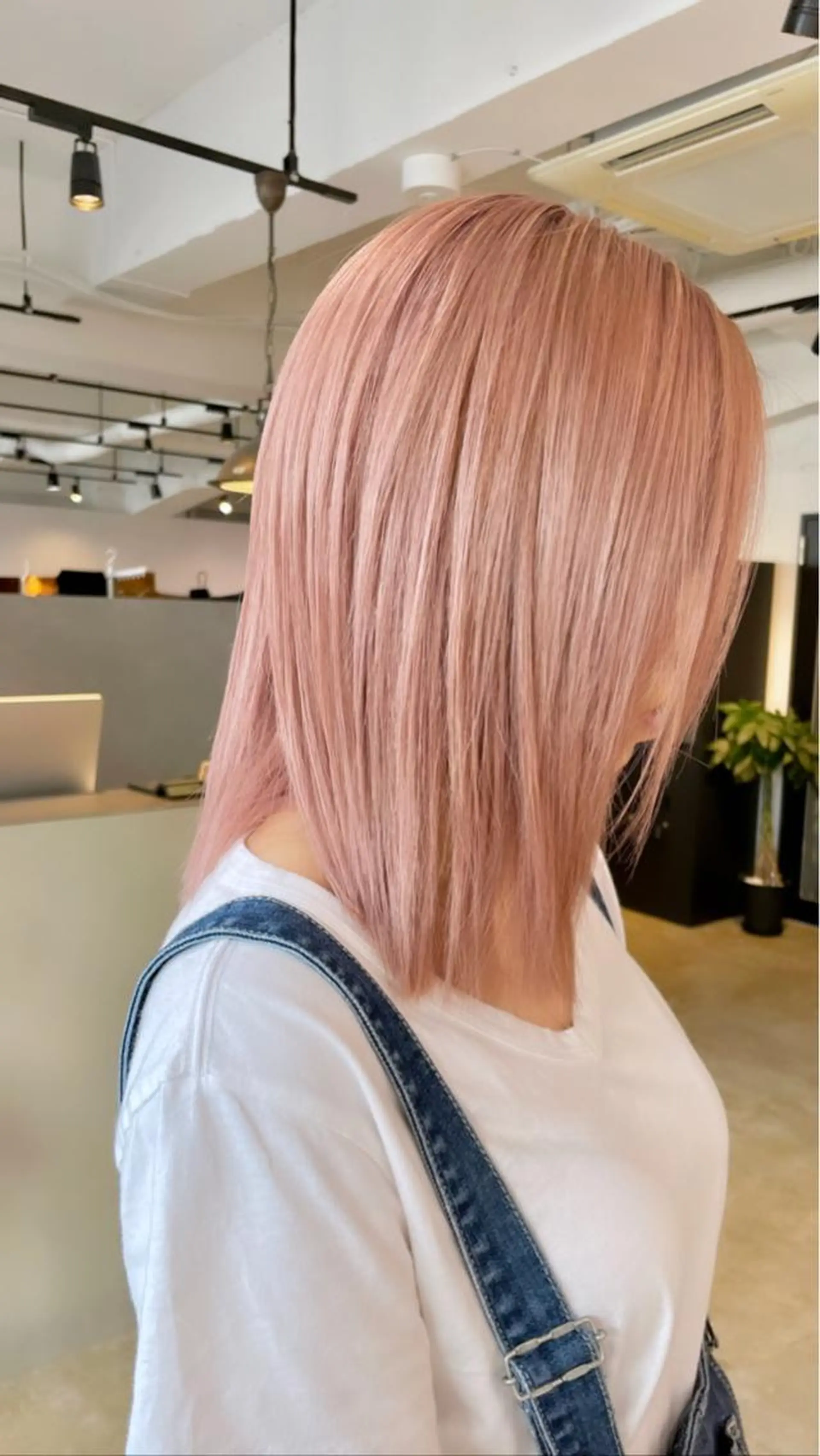 ミディアム ヘアカラー 心斎橋/海外レイヤー 募集中三好玲奈のヘアスタイル