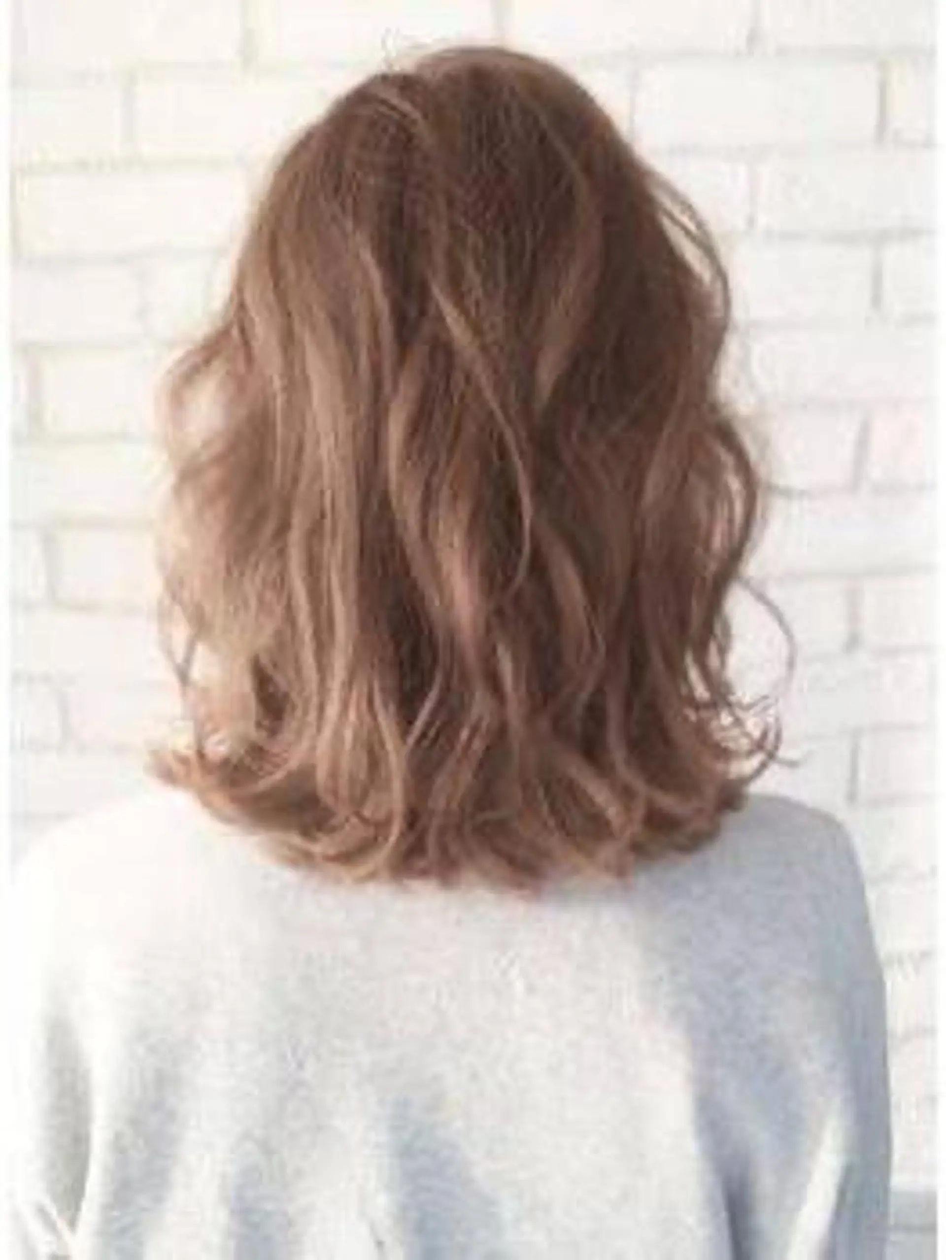 ミディアム パーマ ヘアカラー ウサミ マイのヘアスタイル