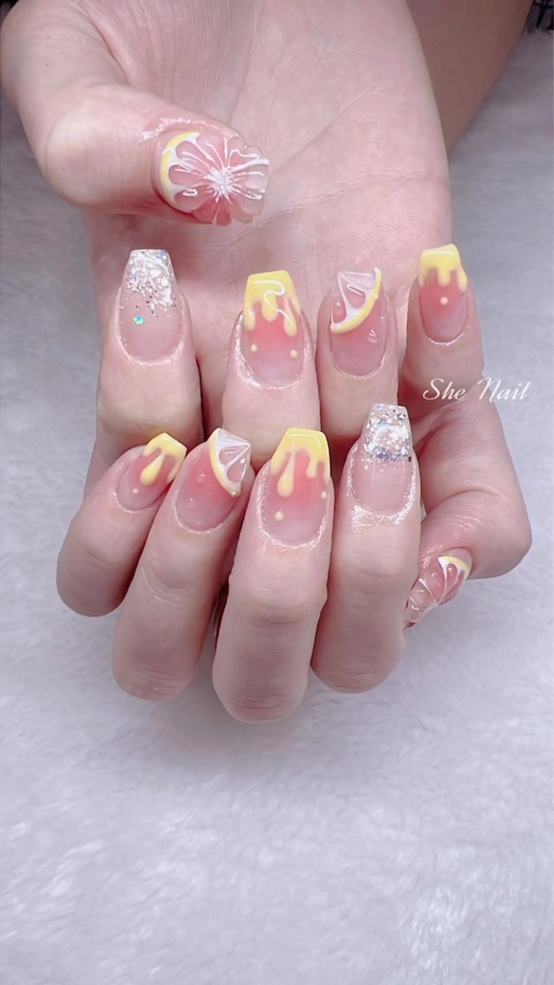 ネイル チークネイル フレンチネイル キラキラネイル 韓国ネイル マグネットネイル ハンドネイル ISA_ BELLAのネイルデザイン