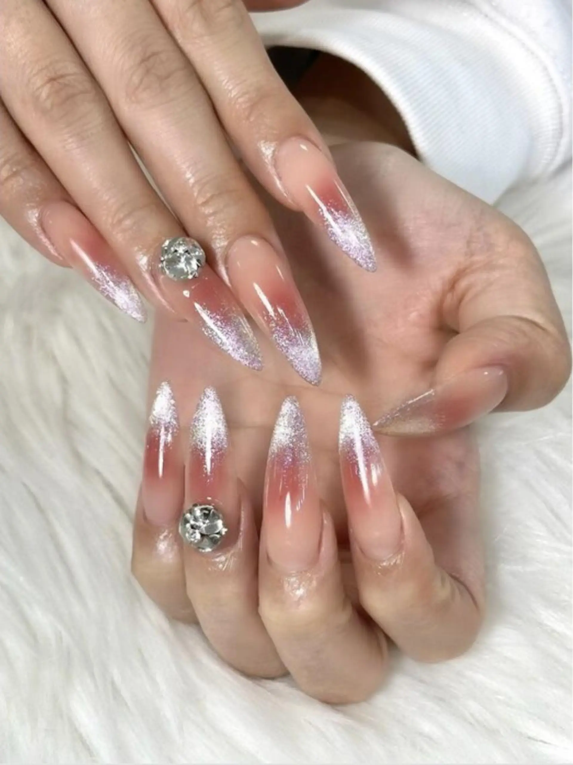 ネイル 南森町rebest 💅nailのネイルデザイン