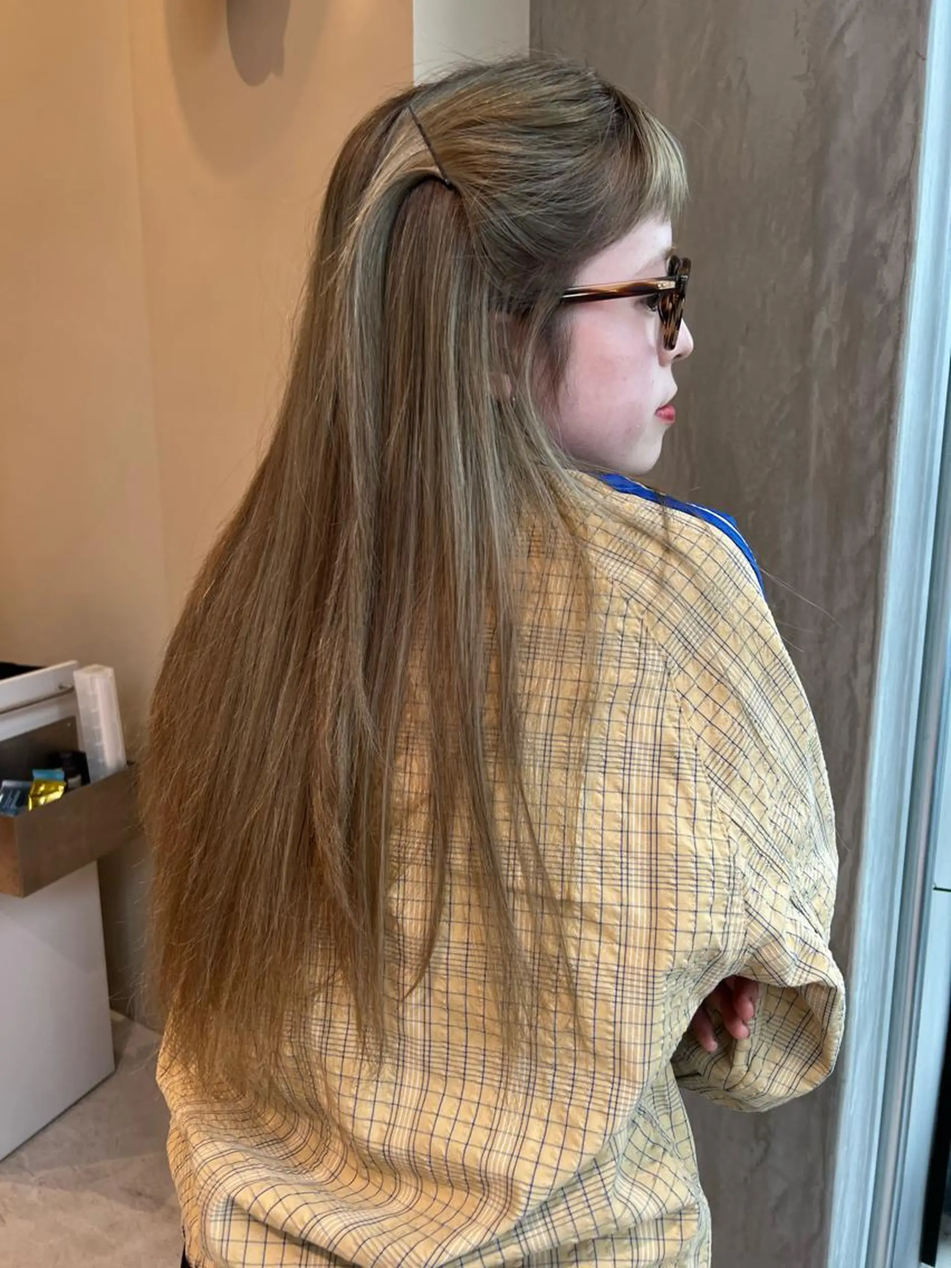 ロング レイヤーカット NERO加藤木麻彩のヘアスタイル