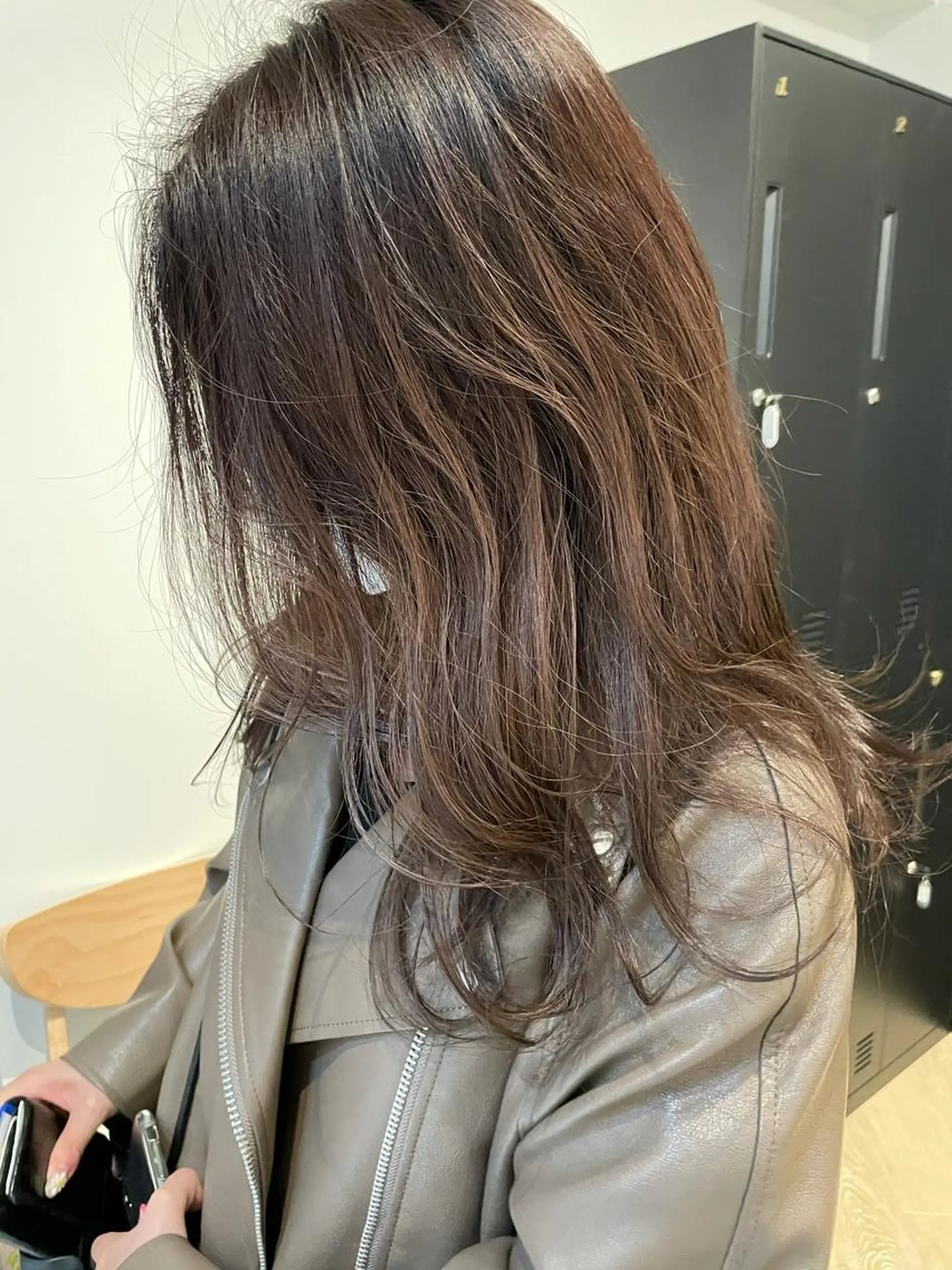 ロング カラー グラデーションカラー グレージュ hazuki 🌝のヘアスタイル