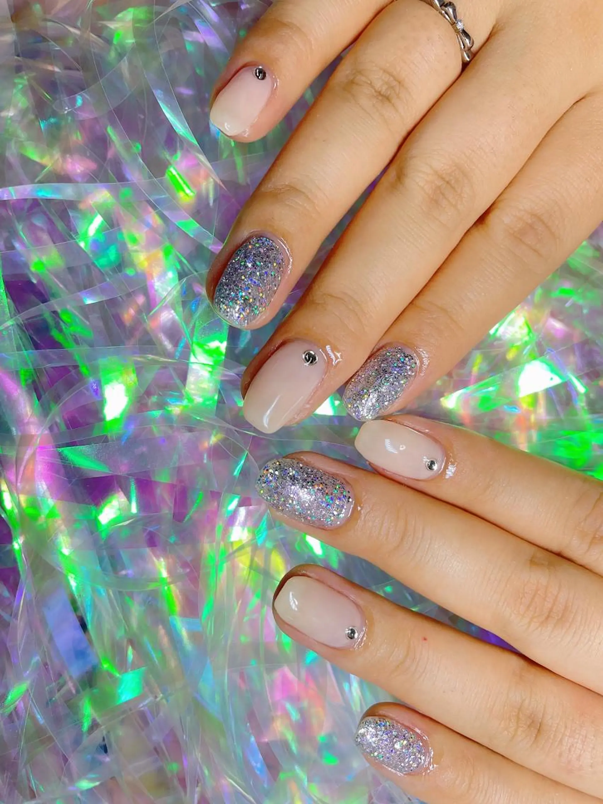 ネイル 23時まで❤︎韓国、 ワンホンネイルのネイルデザイン