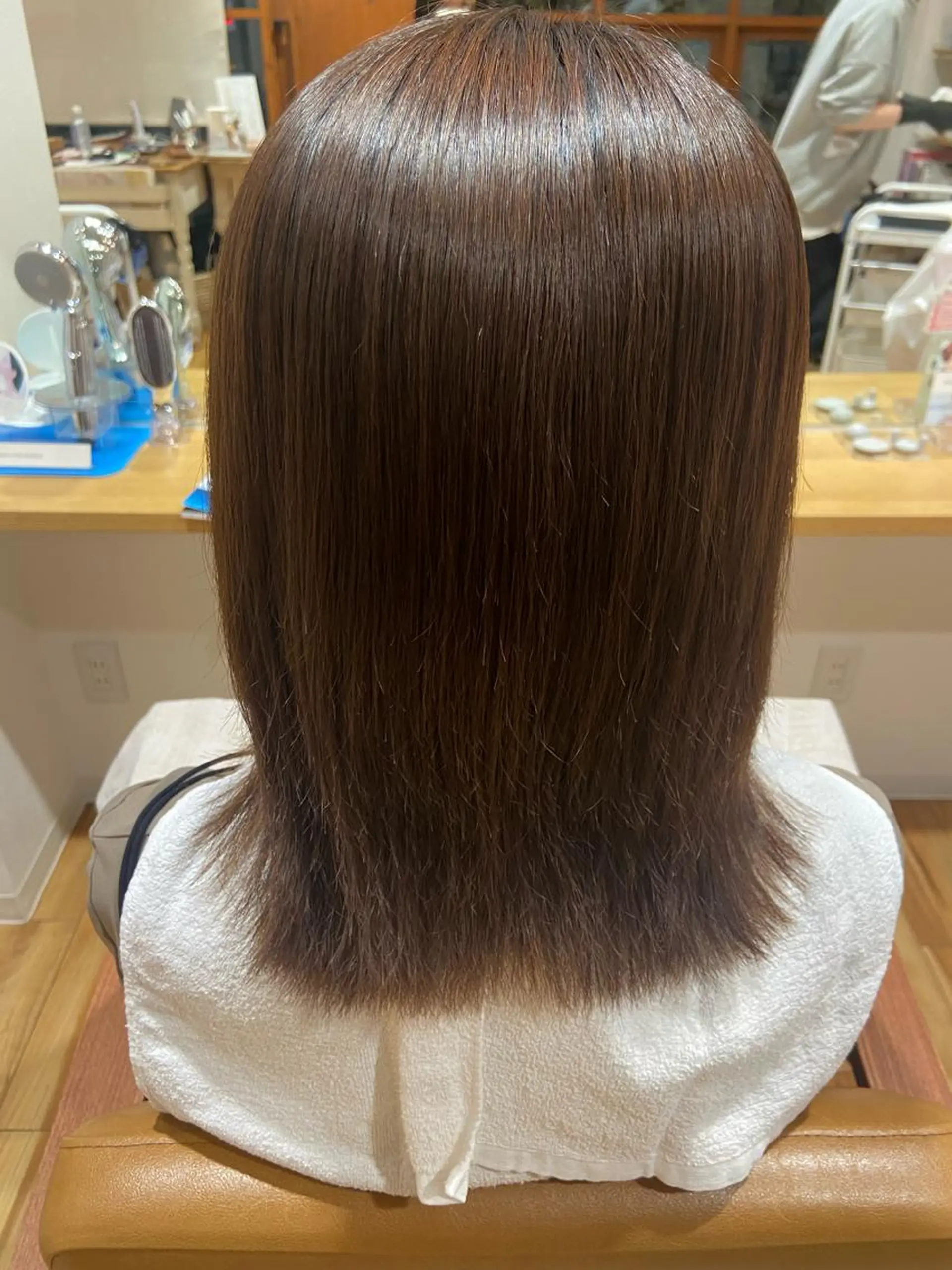ミディアム 高松 莉璃のヘアスタイル
