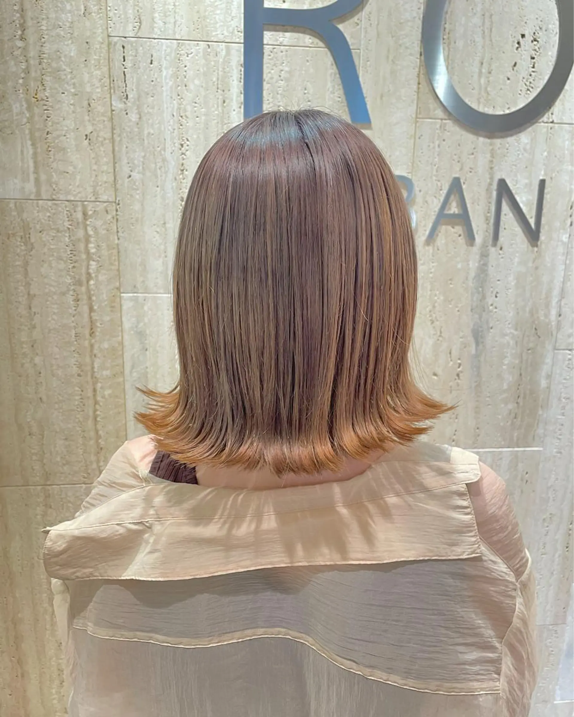 ミディアム カラー ブリーチ カット ヘアカラー トリートメント 高橋 芽衣のヘアスタイル