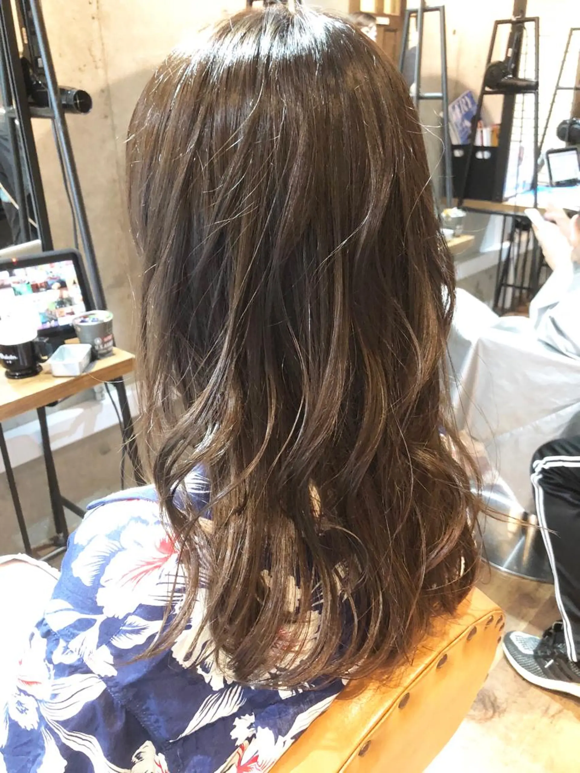 ロング カラー ヘアアレンジ 透明感カラー イルミナカラー カット ヘアカラー 山村 直哉のヘアスタイル