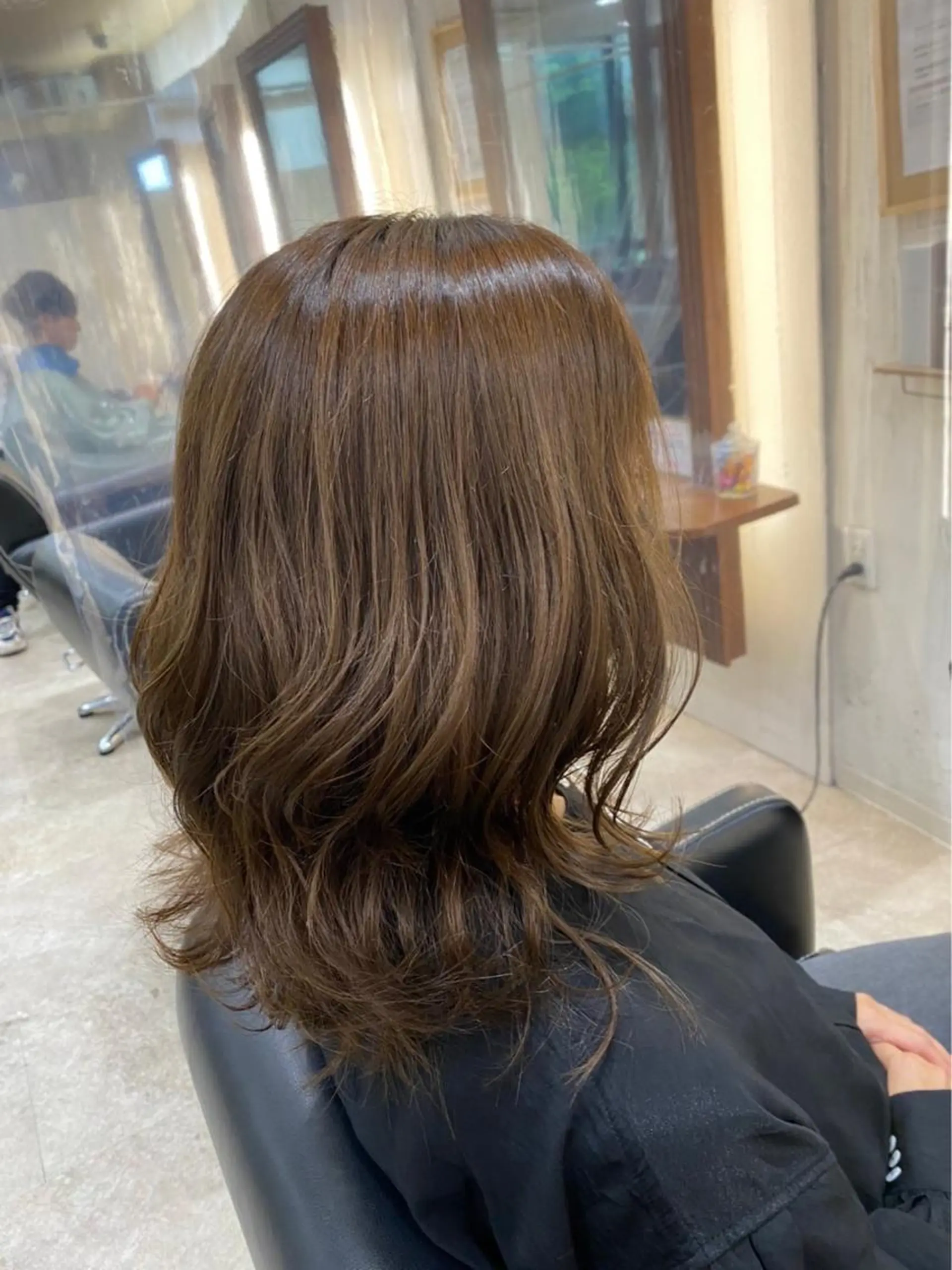 セミロング ヘアカラー カルフール草加本店 江波戸裕介のヘアスタイル