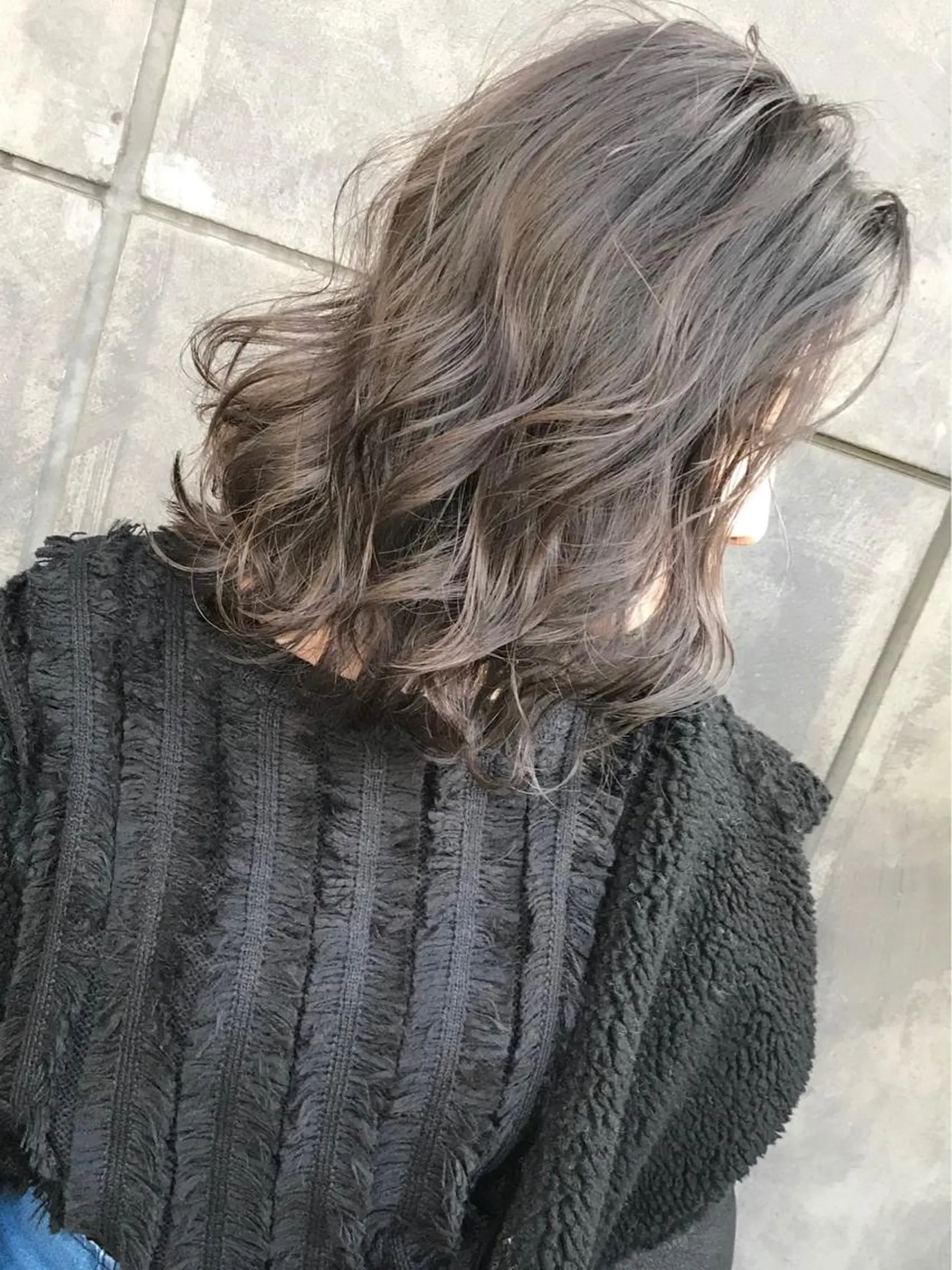 ミディアム カラー グレージュ TOMOYA/ ショート、レイヤーのヘアスタイル