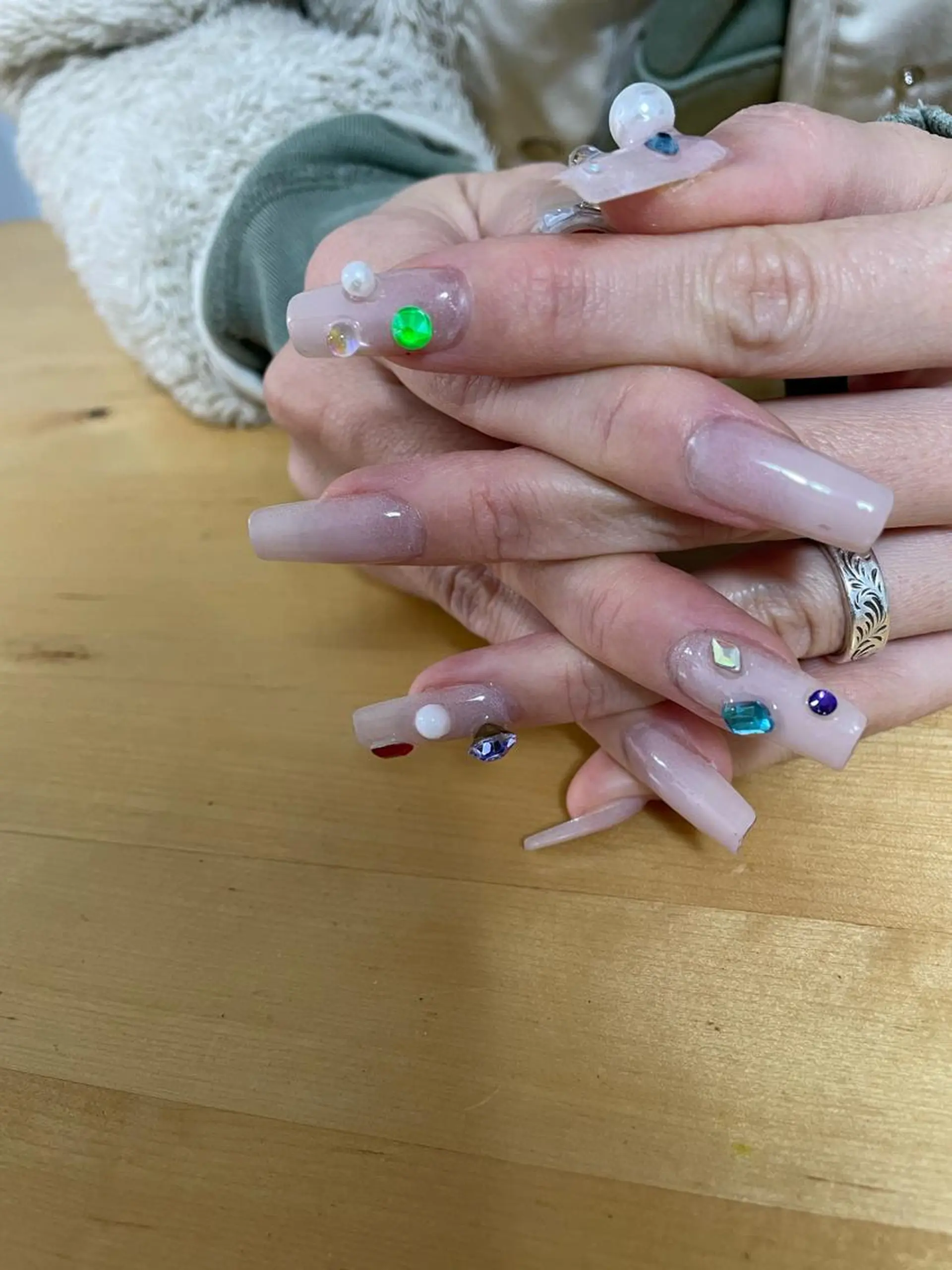 ネイル ハンドネイル YOUTH nails waxing所属・YOUTH natsumiのネイルデザイン