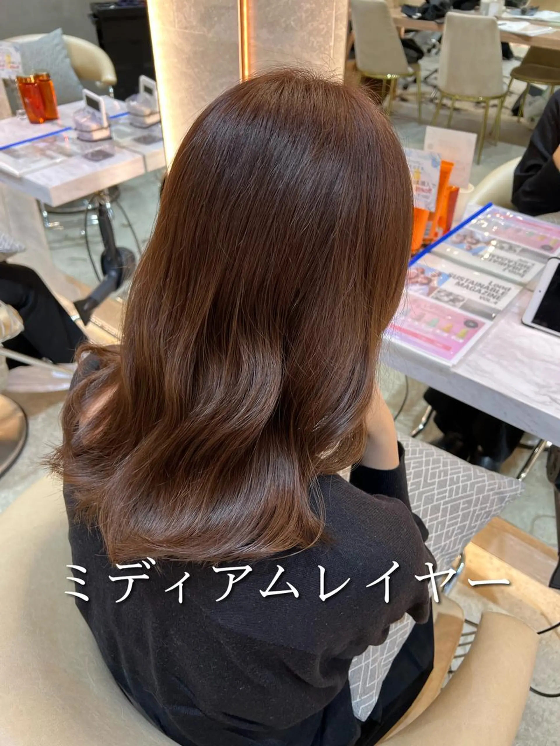 ミディアム カラー ボブ/巻ける縮毛矯正 /韓国レイヤーはなのヘアスタイル