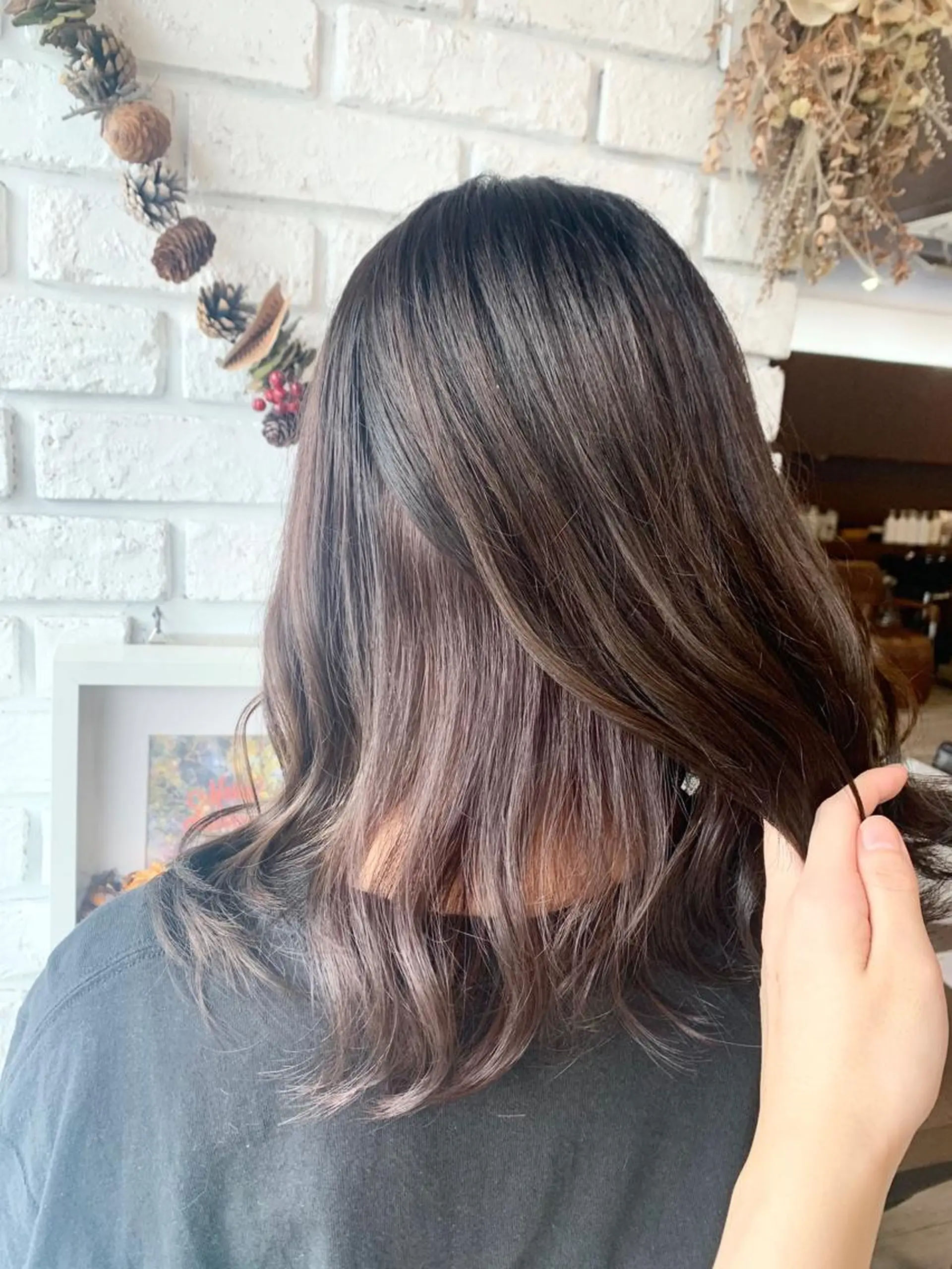 ミディアム カラー ヘアアレンジ アッシュ ブリーチ インナーカラー ラベンダーカラー ラベンダーアッシュ 🫧ヒシダアキ taboo.i🫧のヘアスタイル