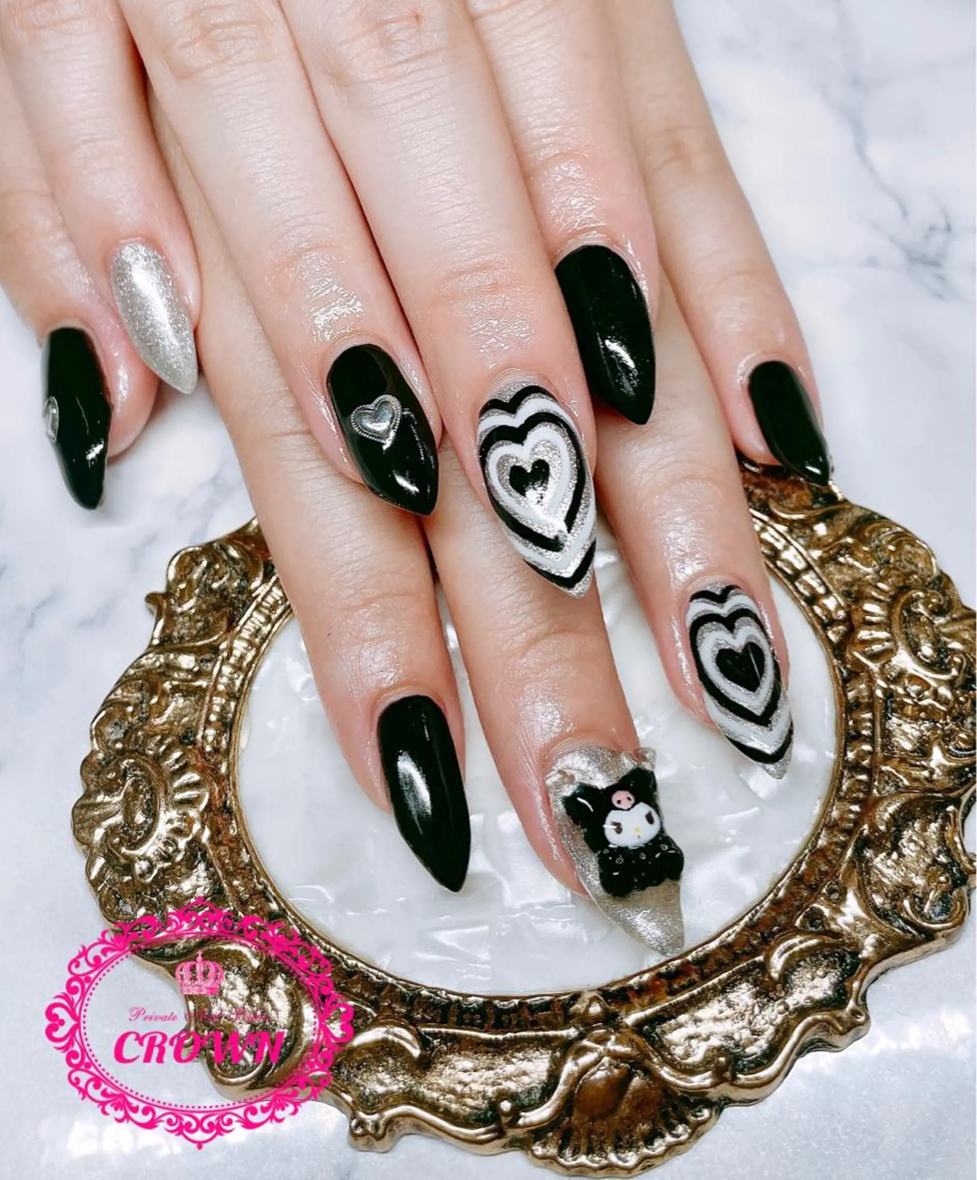 ネイル CROWN プライベートサロンのネイルデザイン