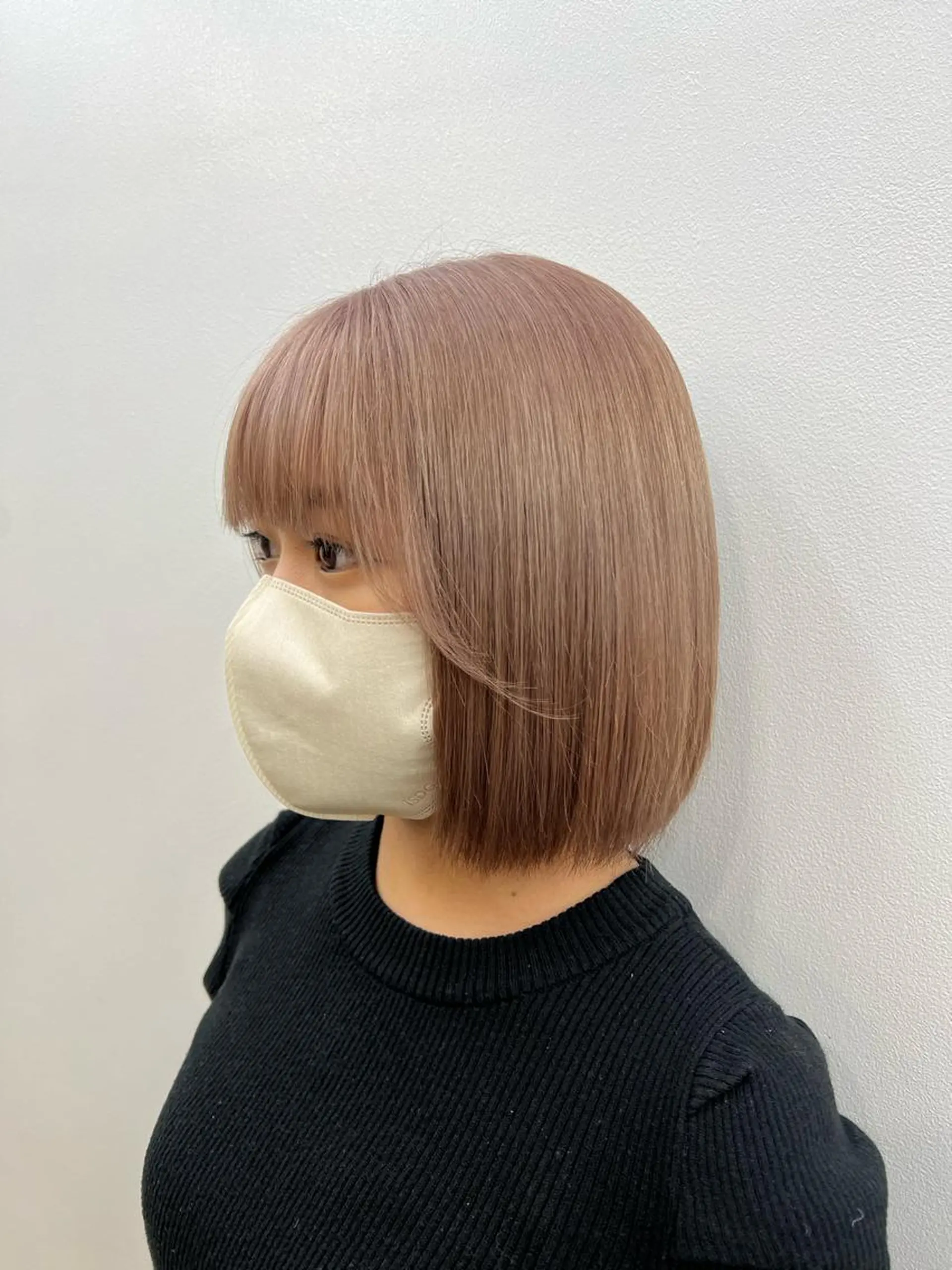 ミディアム カラー ベージュカラー ハイトーンカラー 🌼動き×透明感🩵 ハイトーン/ナナのヘアスタイル