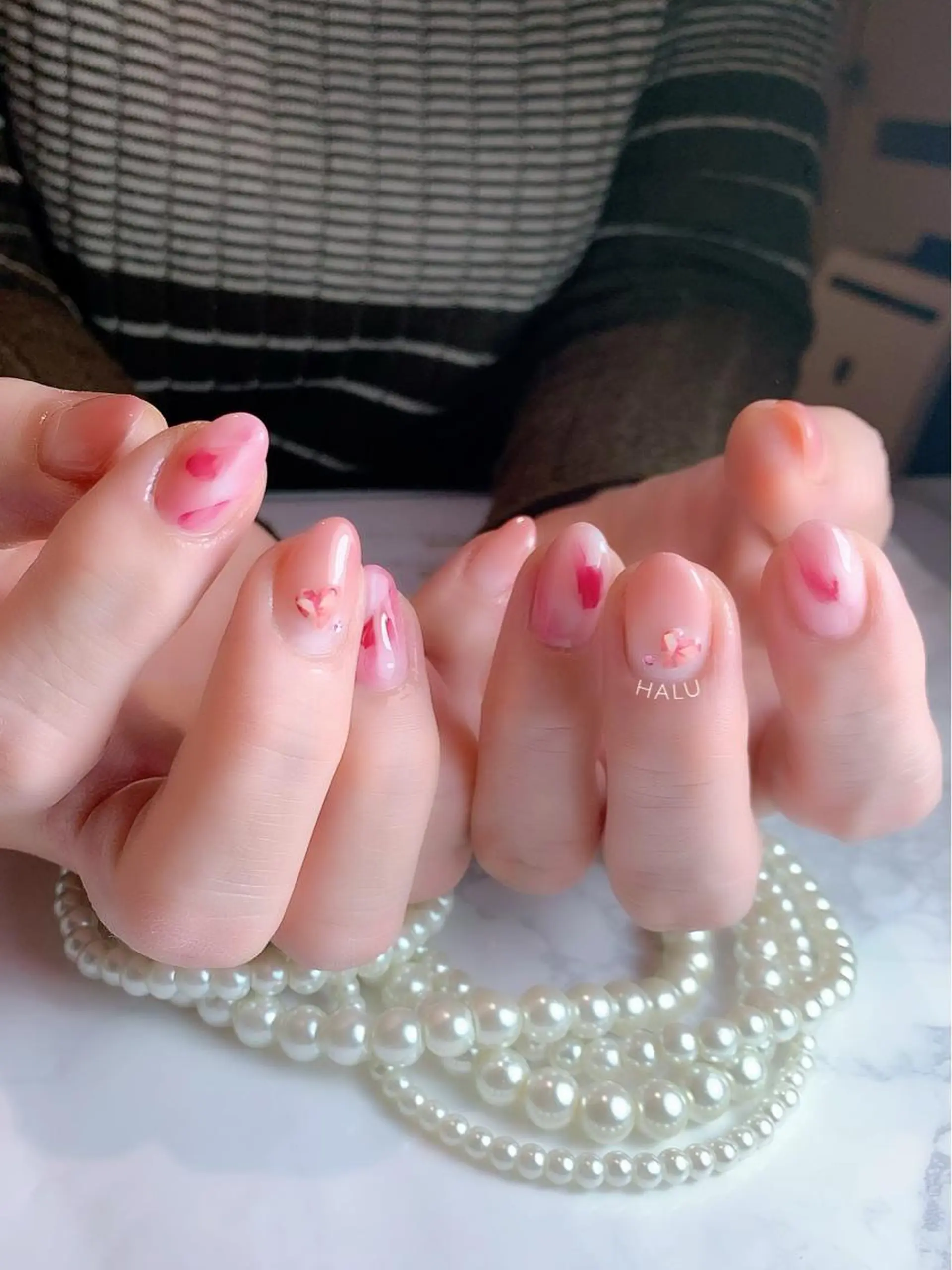 セミロング ネイル バレンタイン HALU ハルのネイルデザイン