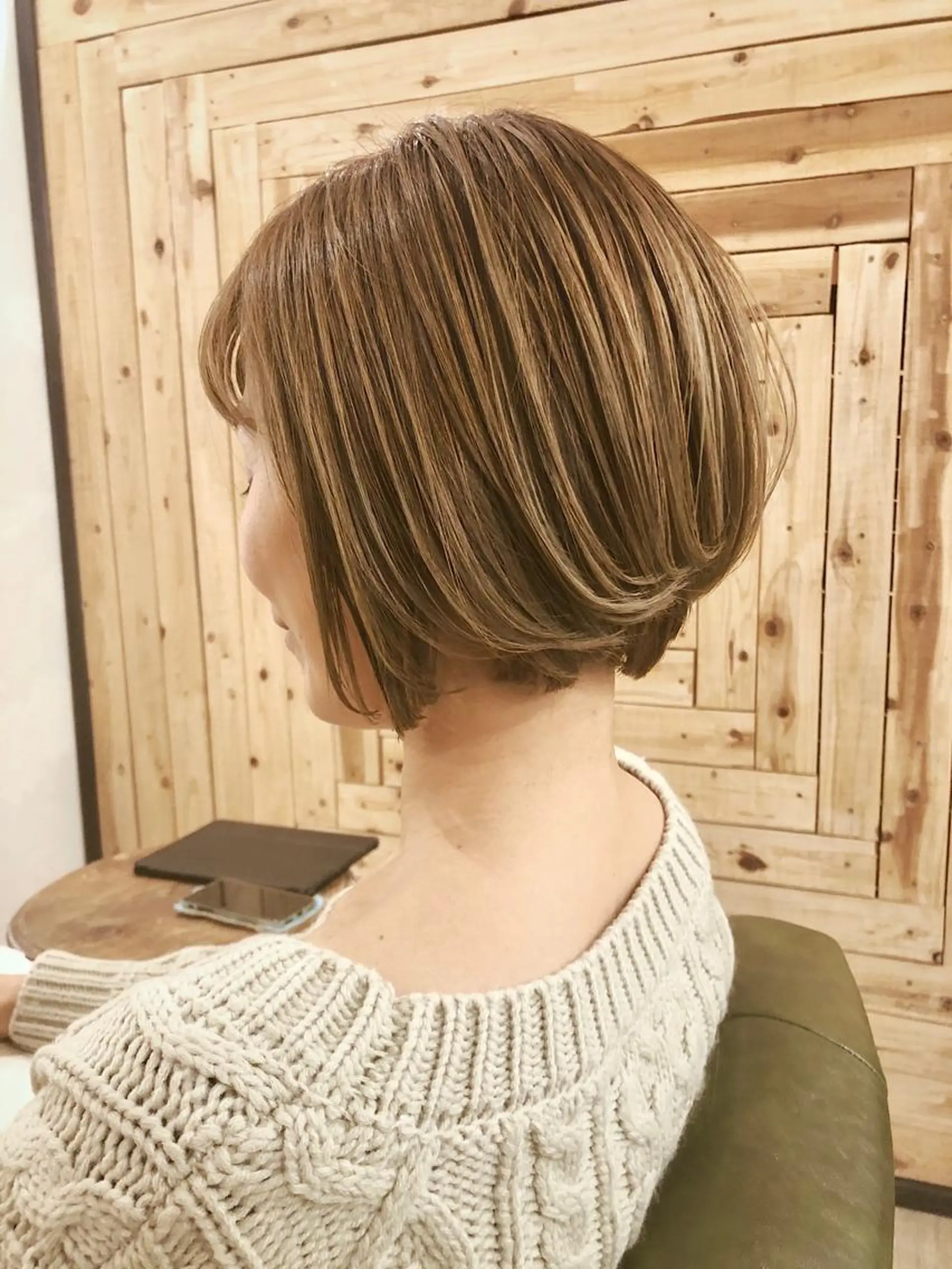 ショート カット ヘアカラー 川間 将彦のヘアスタイル