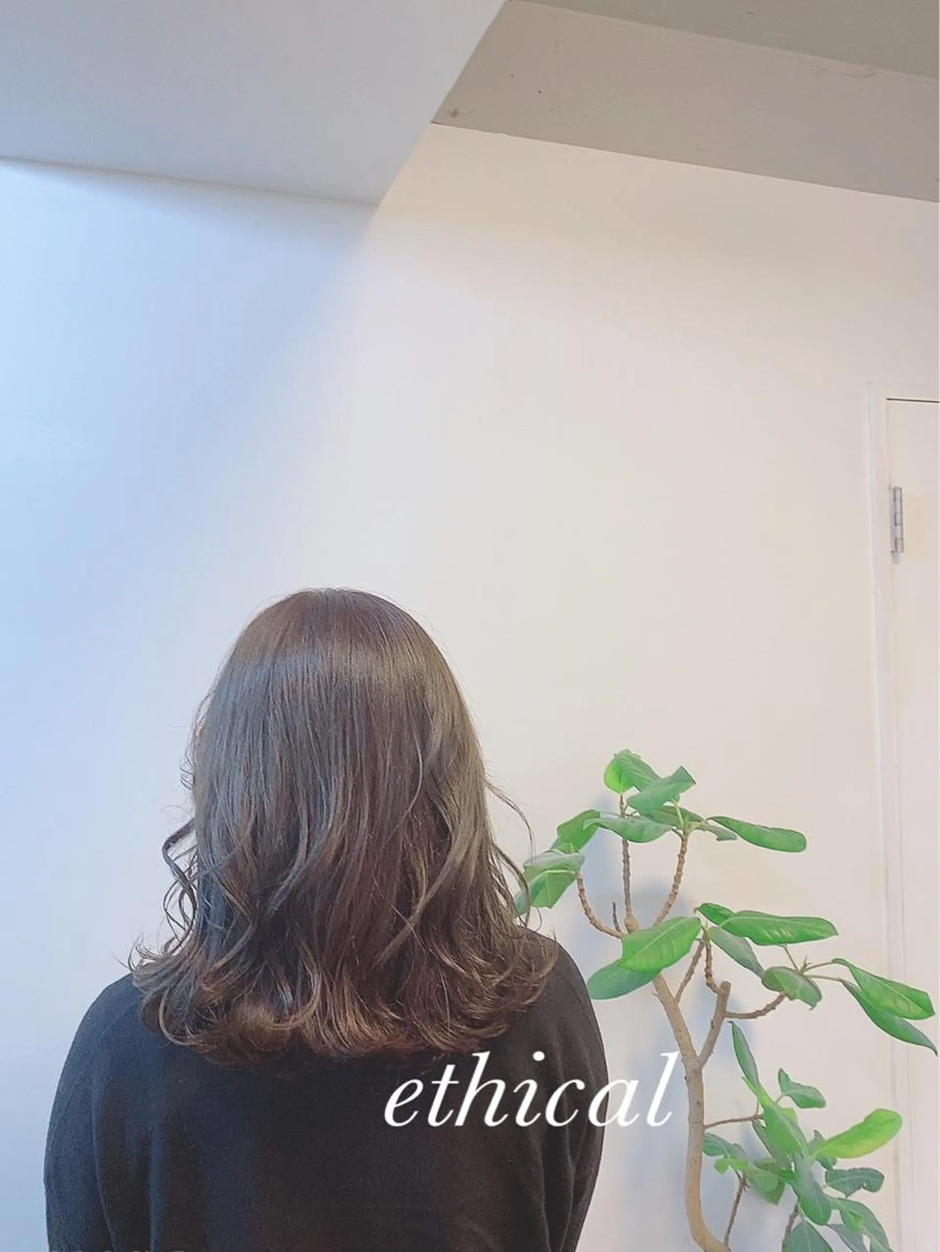 セミロング カラー 【エシカル】 HOSOMIのヘアスタイル