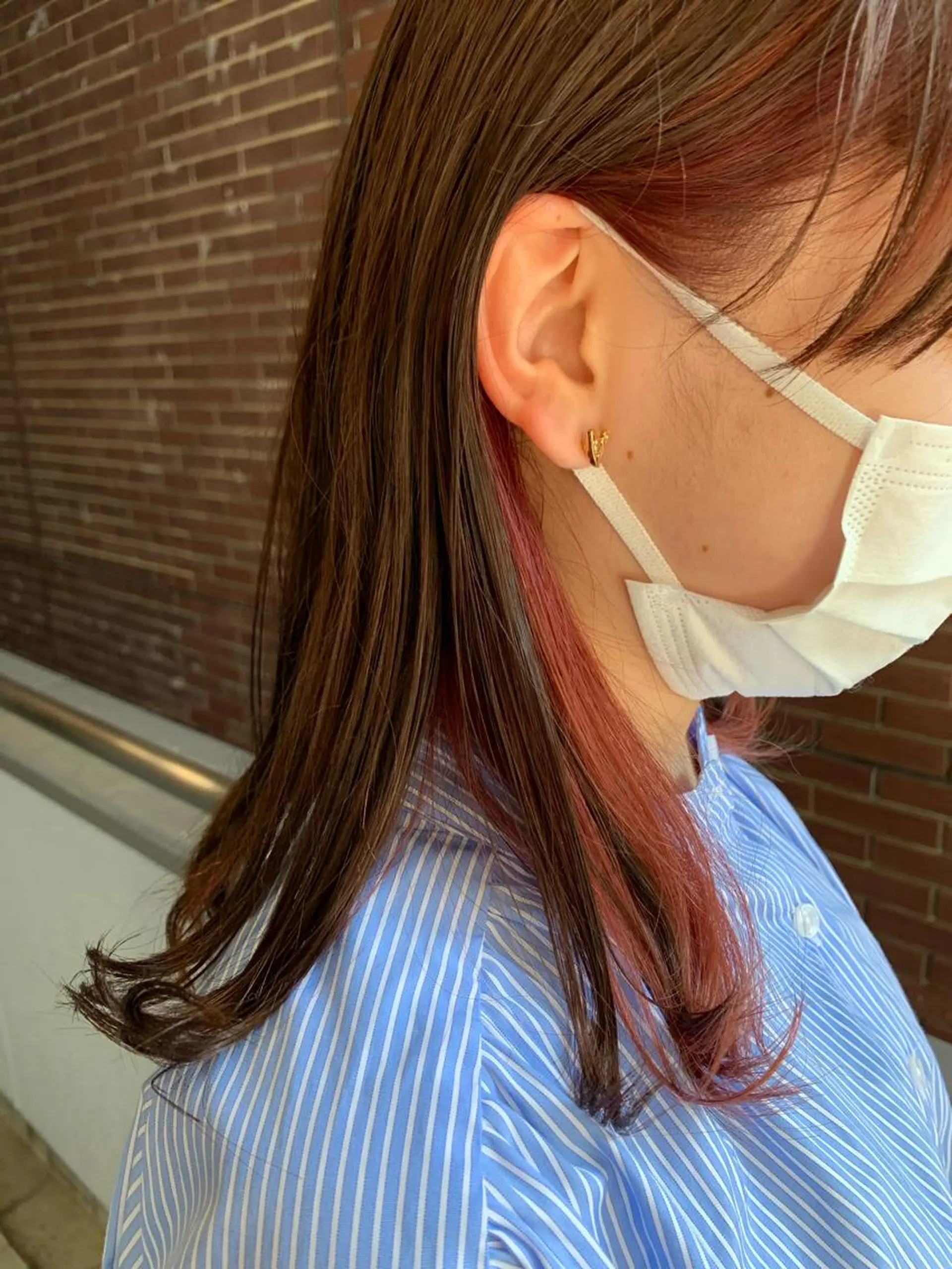 カラー インナーカラー 北川 栞菜のヘアスタイル