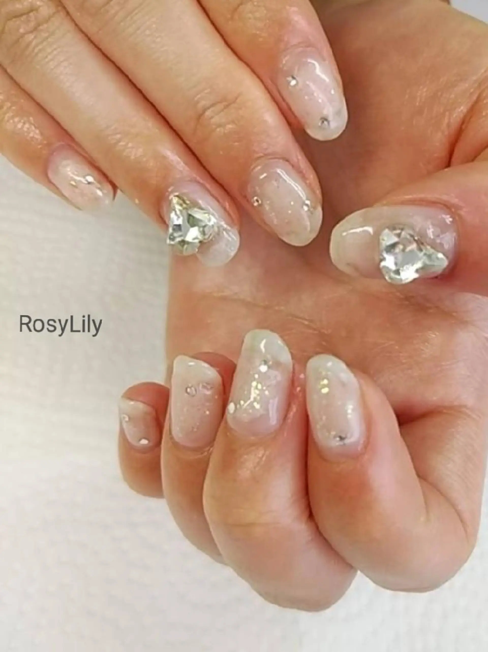 ネイル ハート 持ち込み ストーンネイル プライベートサロン Rosy Lilyのネイルデザイン