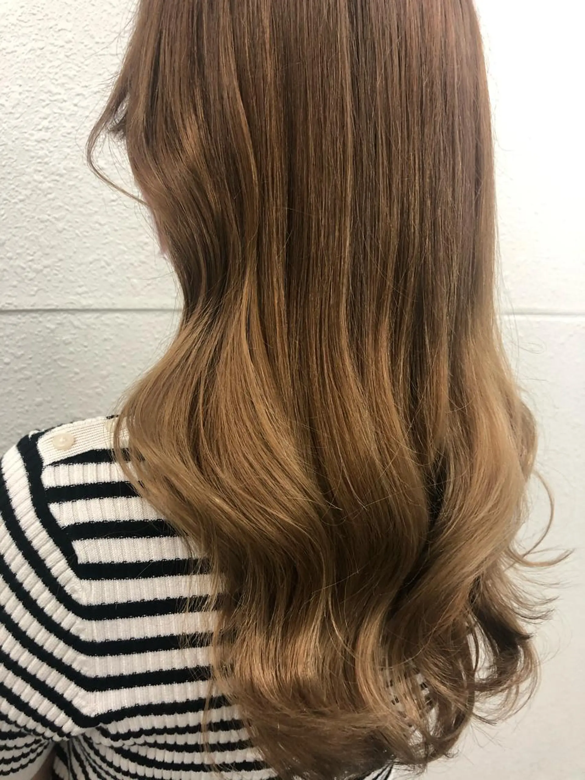 ロング カラー ベージュカラー ブリーチ ケアブリーチ 透明感カラー デザインカラー ヘアカラー ハイライト/ブリーチ /綾華のヘアスタイル