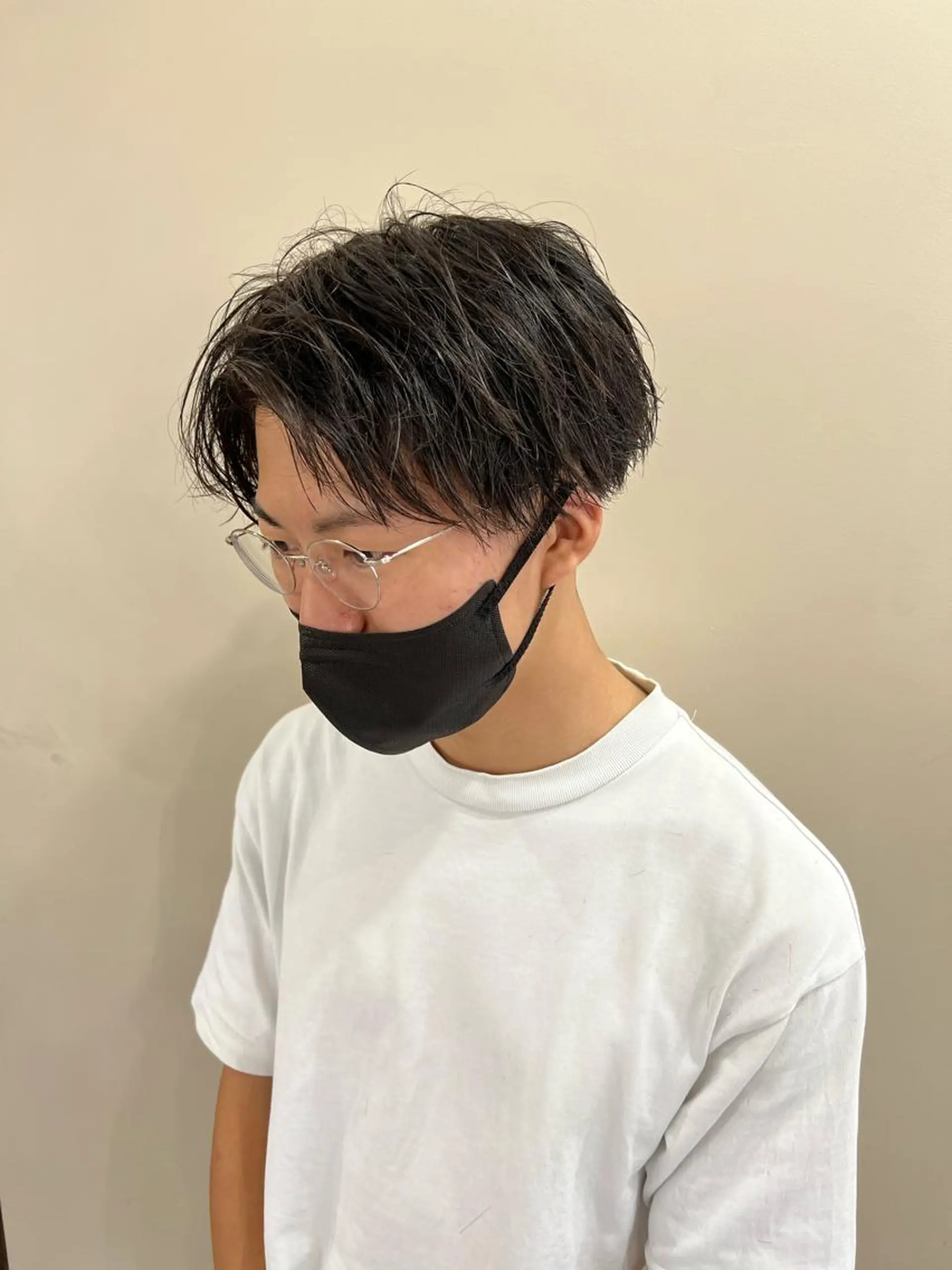 ショート 🫧艶ダブルカラー ブリーチ🫧トモヤのヘアスタイル