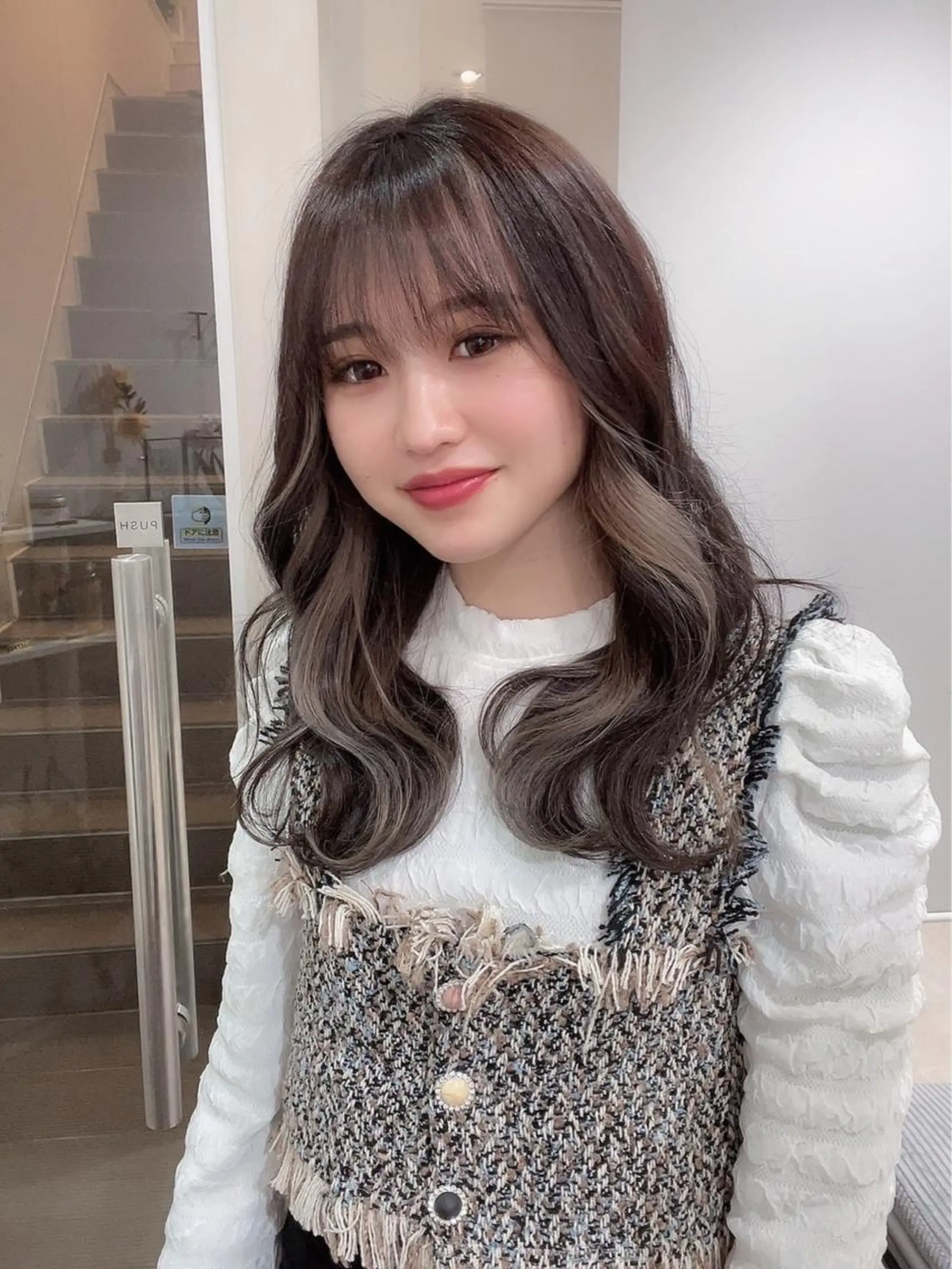 ロング カラー ブリーチ 顔まわりカラー特化 赤津百合絵のヘアスタイル