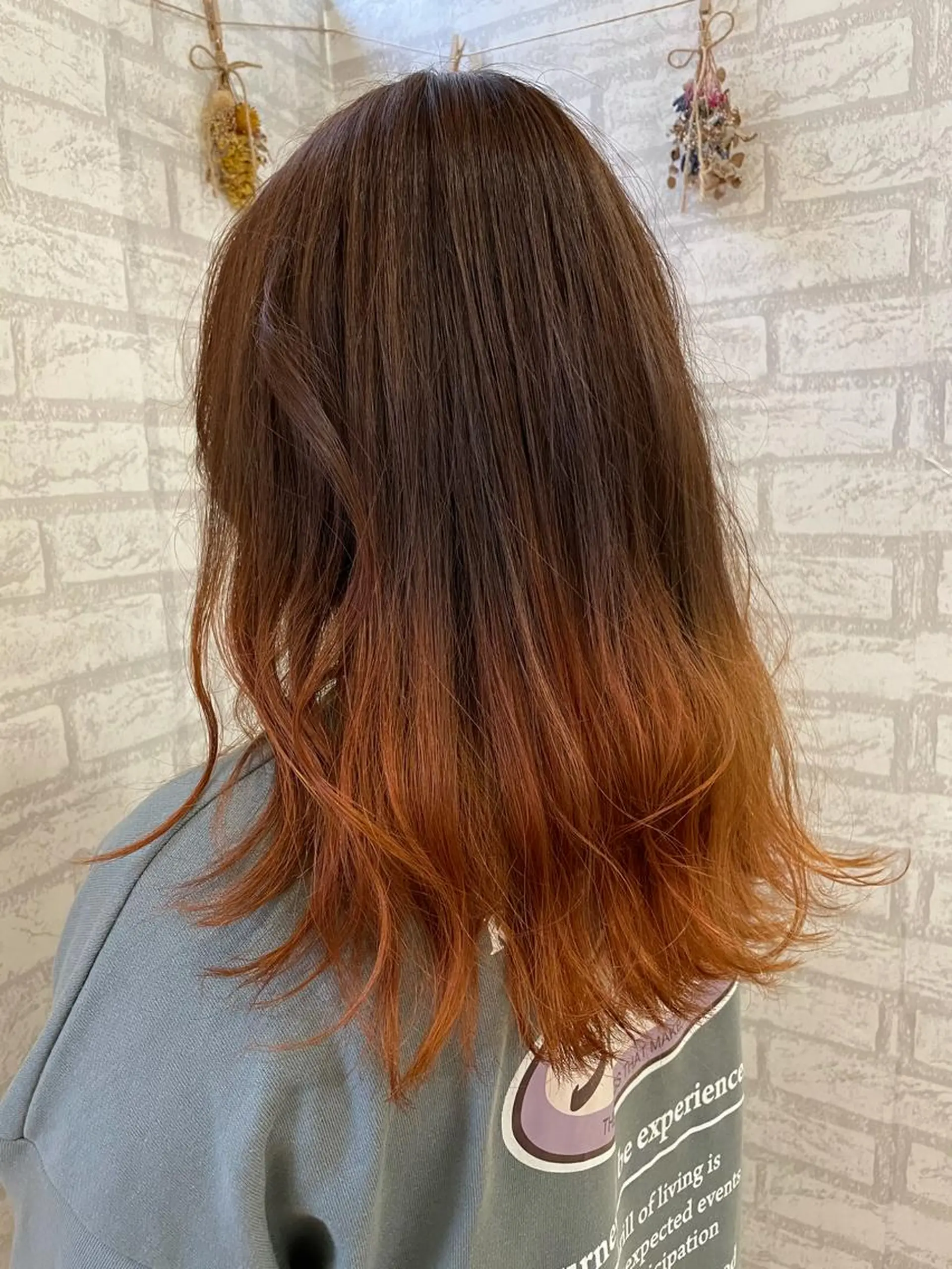 セミロング カラー グラデーションカラー オレンジ カット ヘアカラー トリートメント 🌸Cielo🌸 KENのヘアスタイル