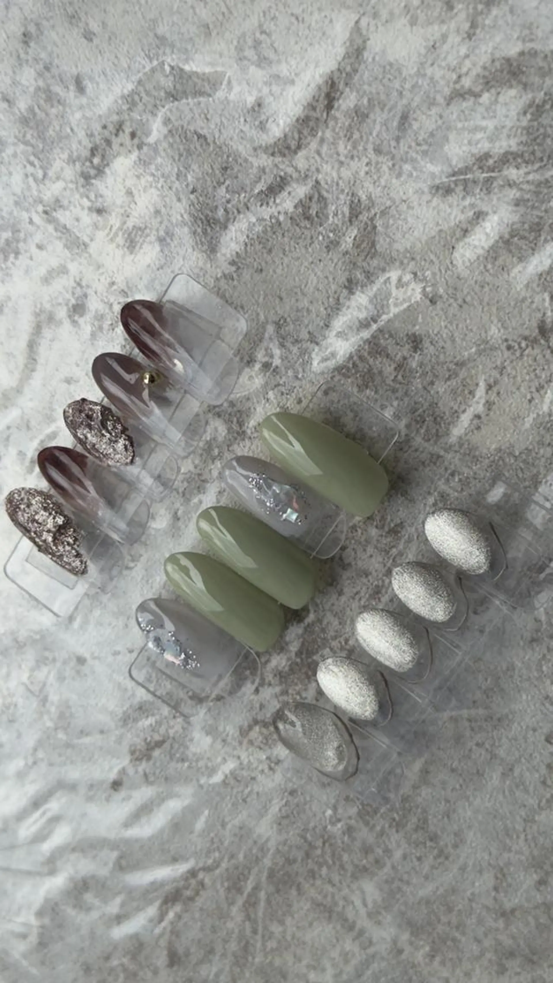 ネイル W 【心斎橋】のネイルデザイン