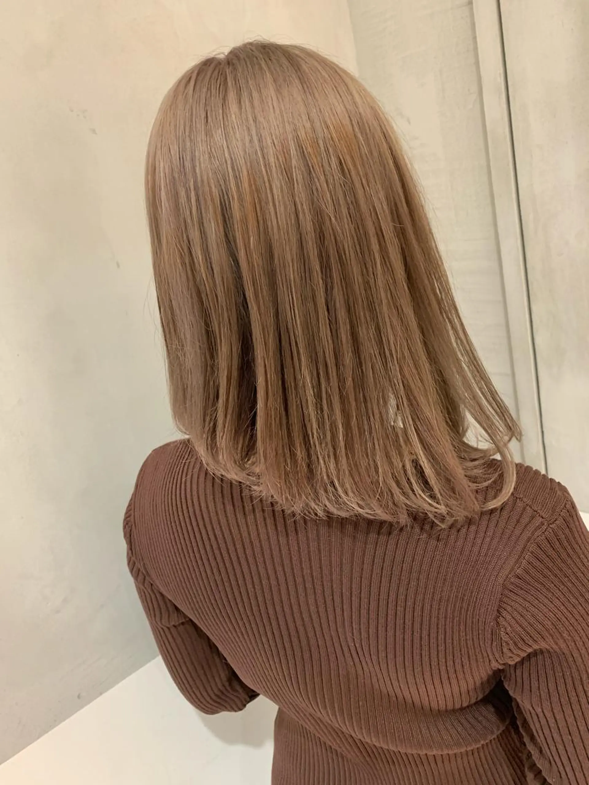 ミディアム オリーブ カラー✨有坂映哉のヘアスタイル