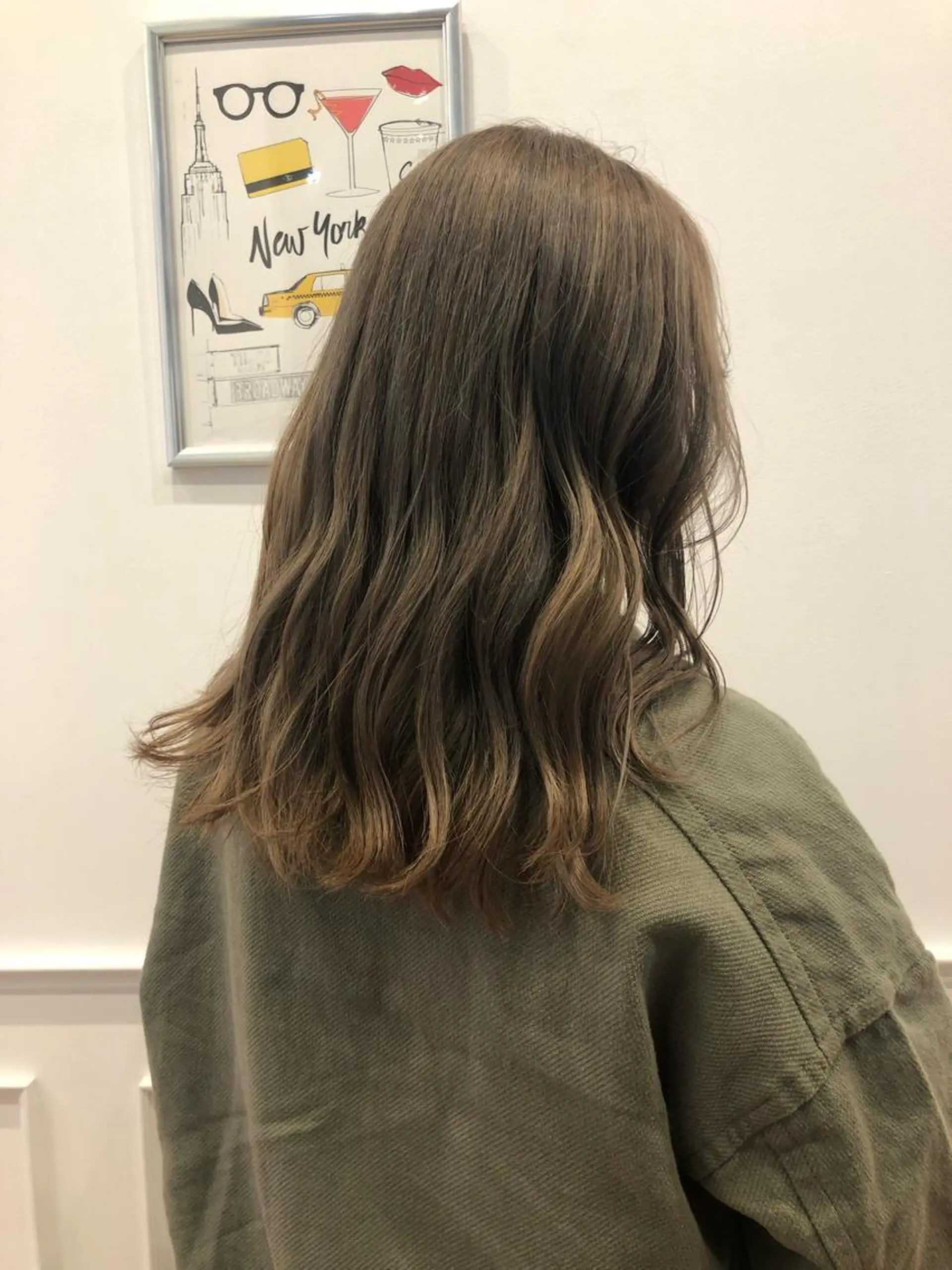 ロング カラー 松原 愛莉のヘアスタイル