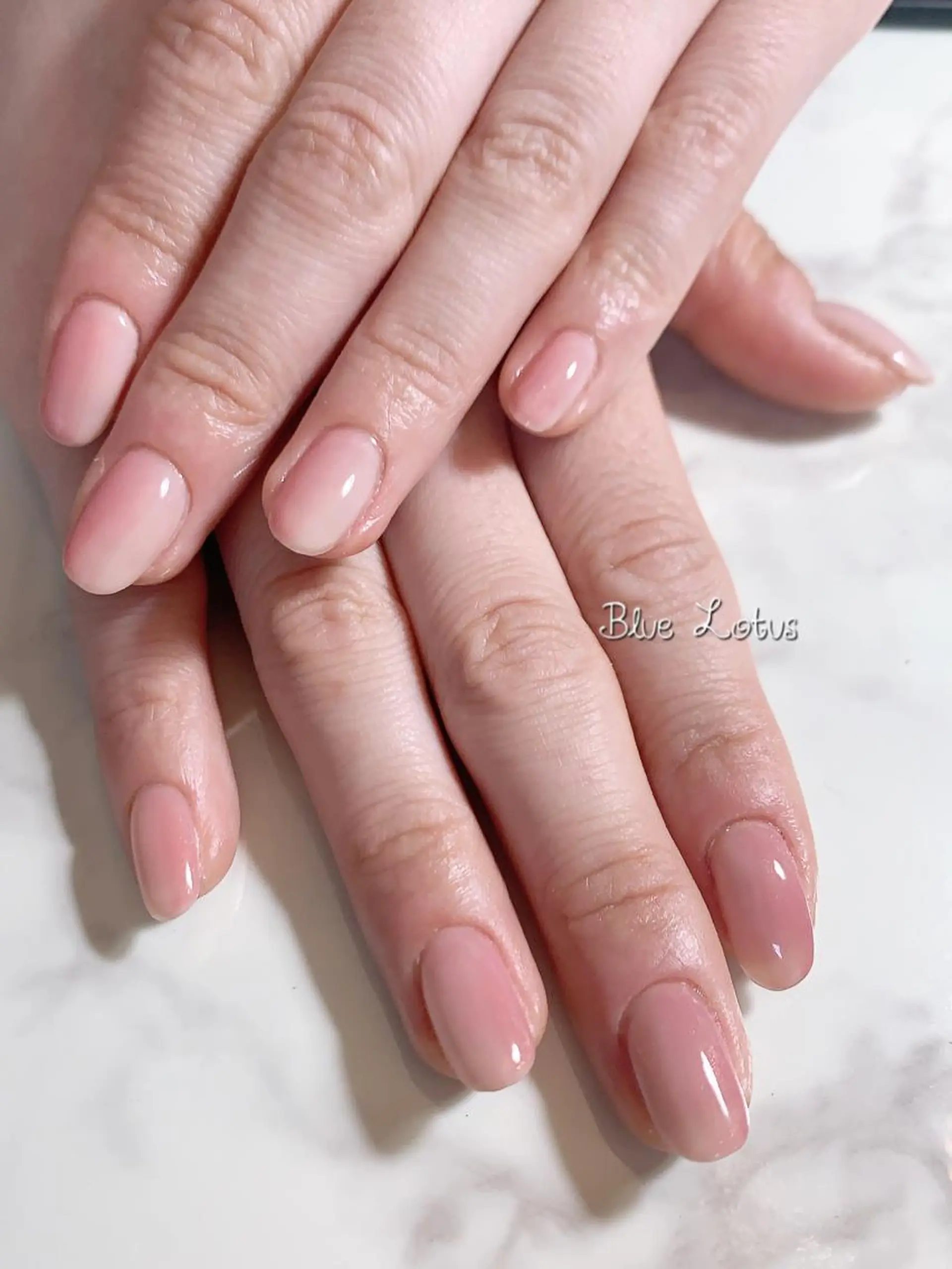 ネイル グラデーション ハンドネイル 三浦 藍のネイルデザイン