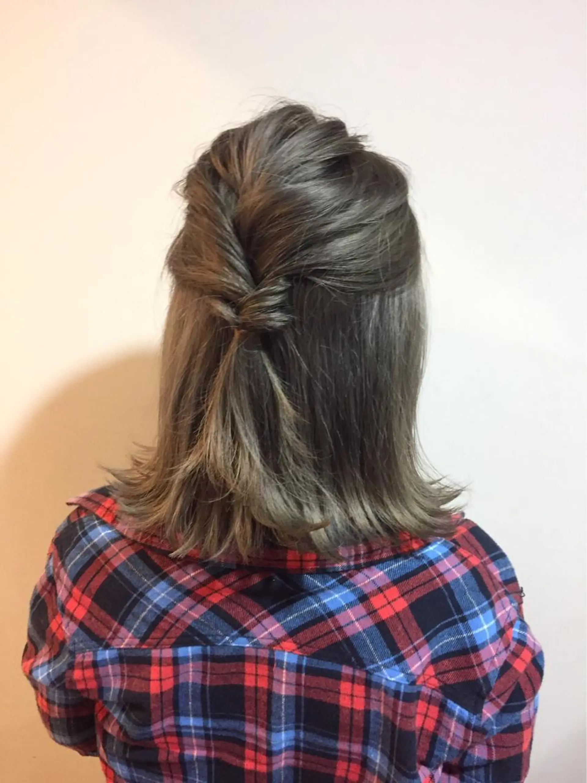 セミロング 韓国ヘア🇰🇷 有田裕也のヘアスタイル