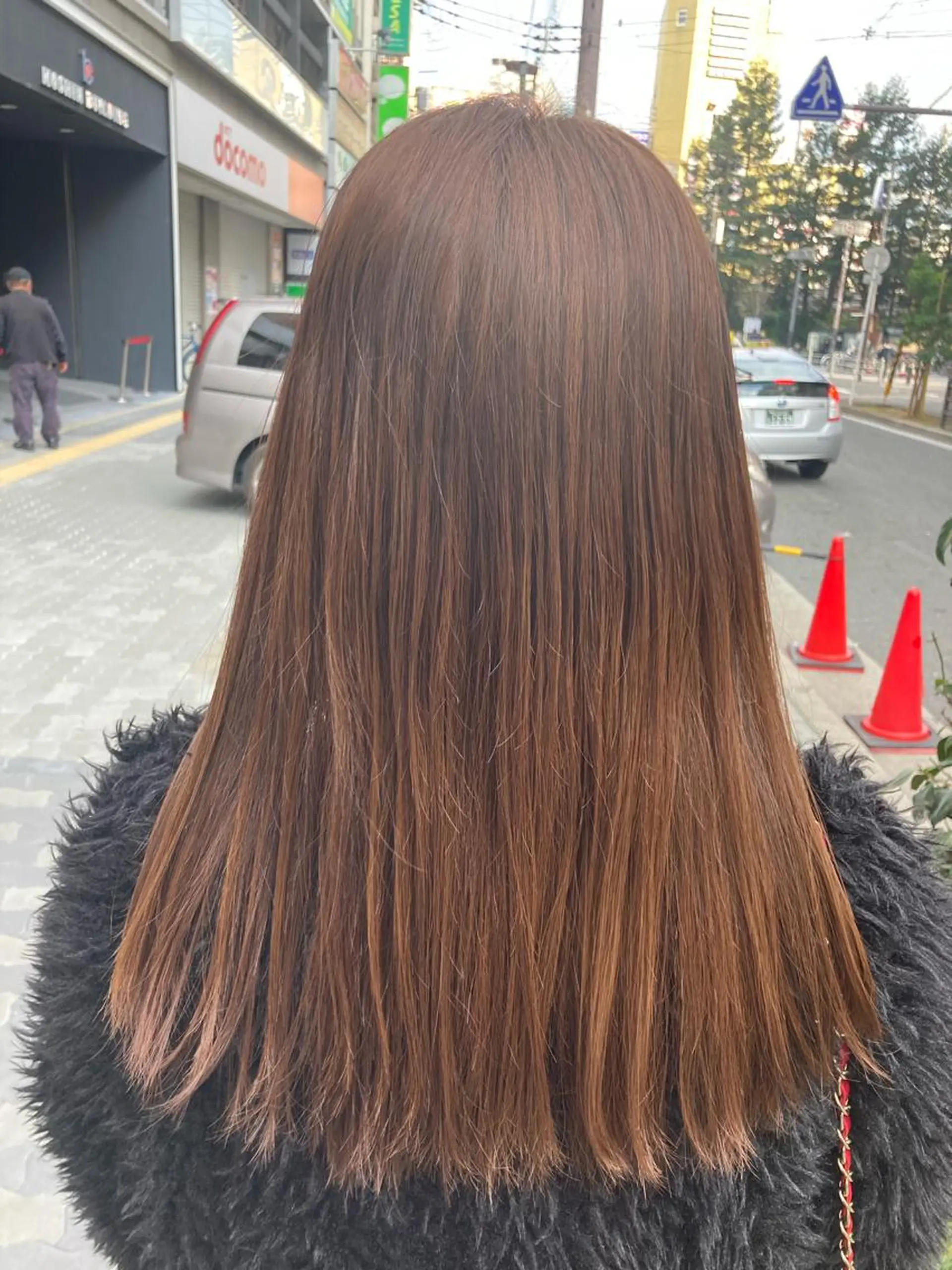 セミロング カラー ブリーチ ハイトーンカラー ブリーチなしカラー カット ヘアカラー 💎髪質改善💎 西森千夏のヘアスタイル