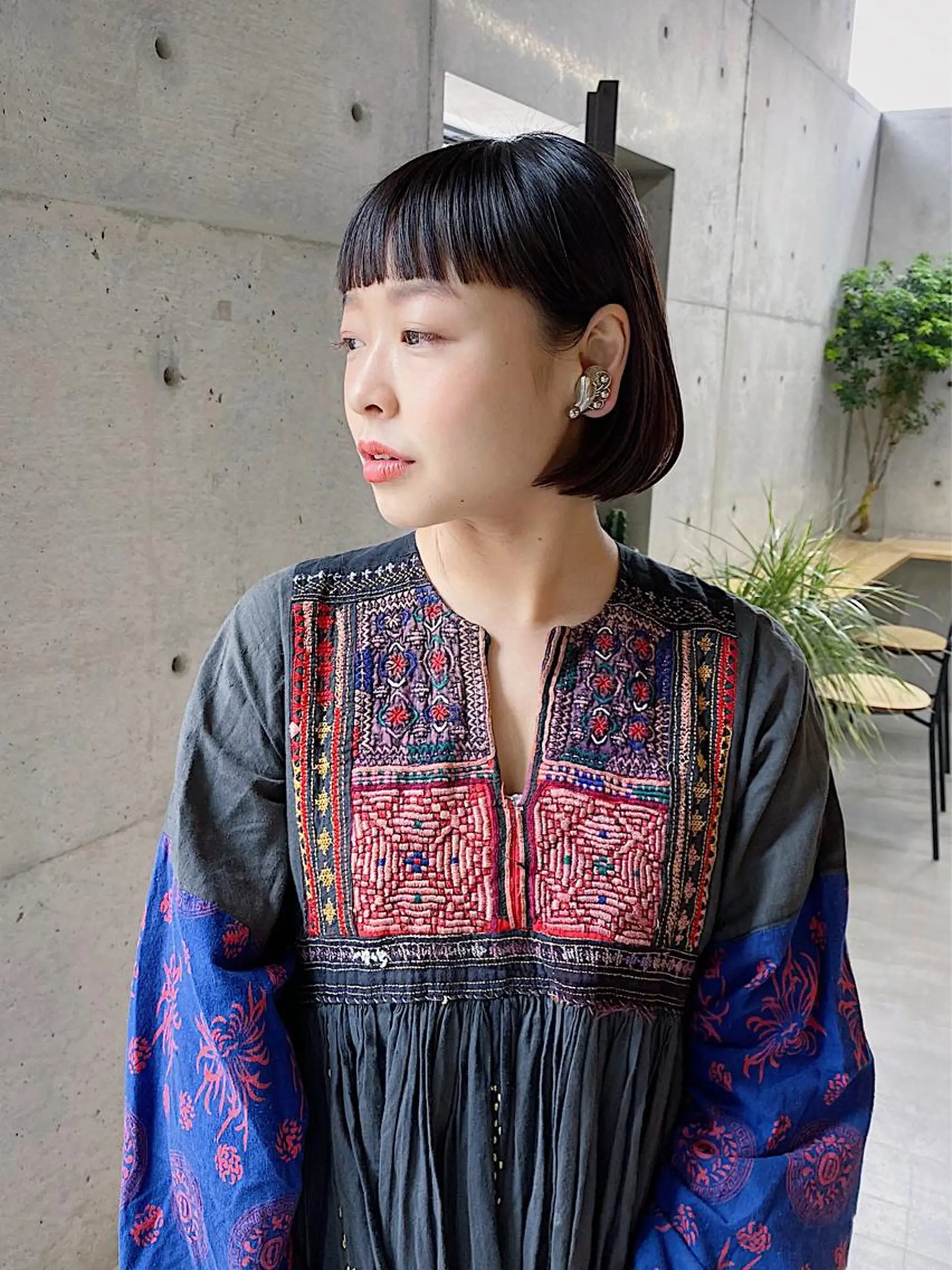 ショート ボブ オン眉 カット トリートメント son hair HIROEのヘアスタイル